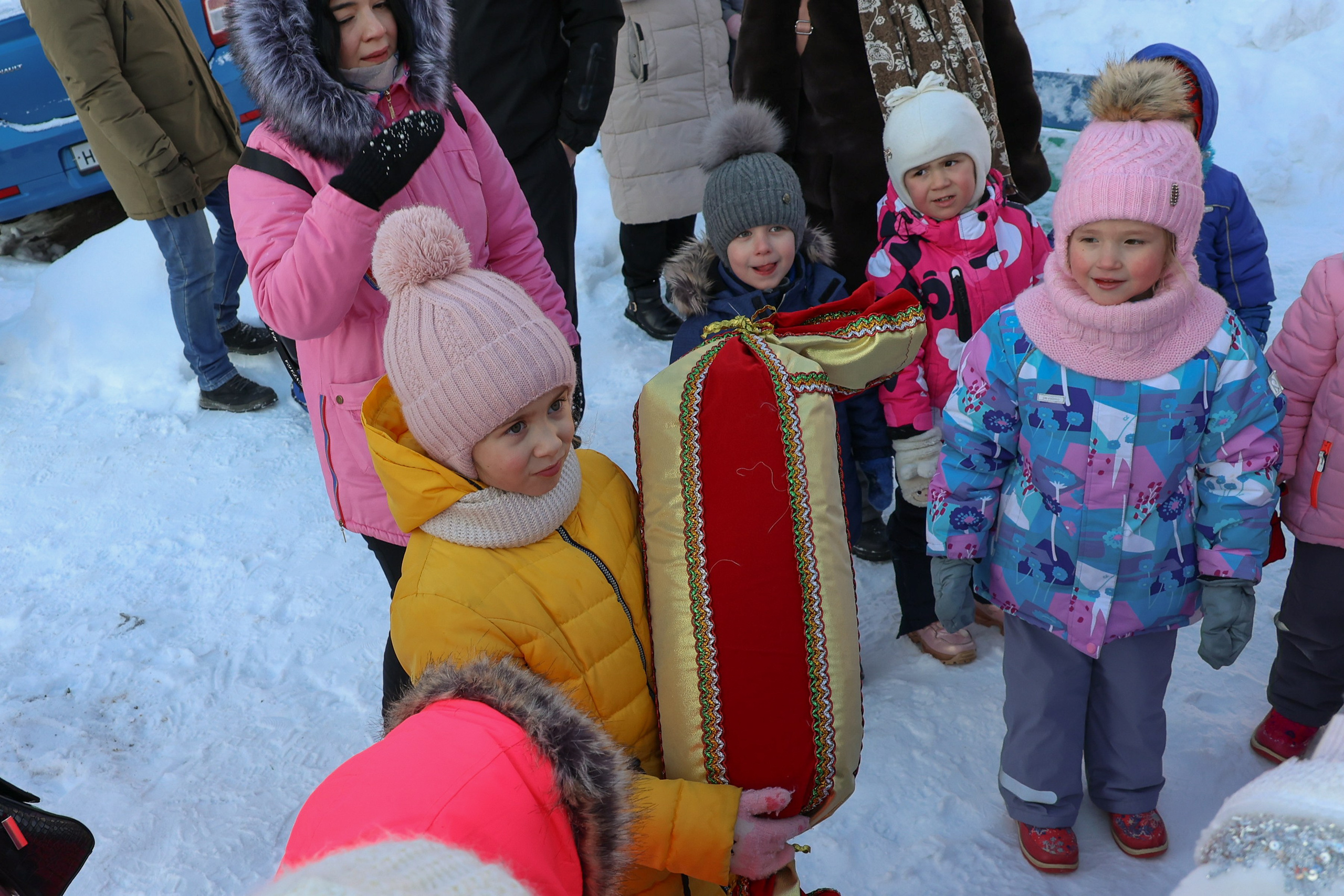 Новогодний праздник на улице