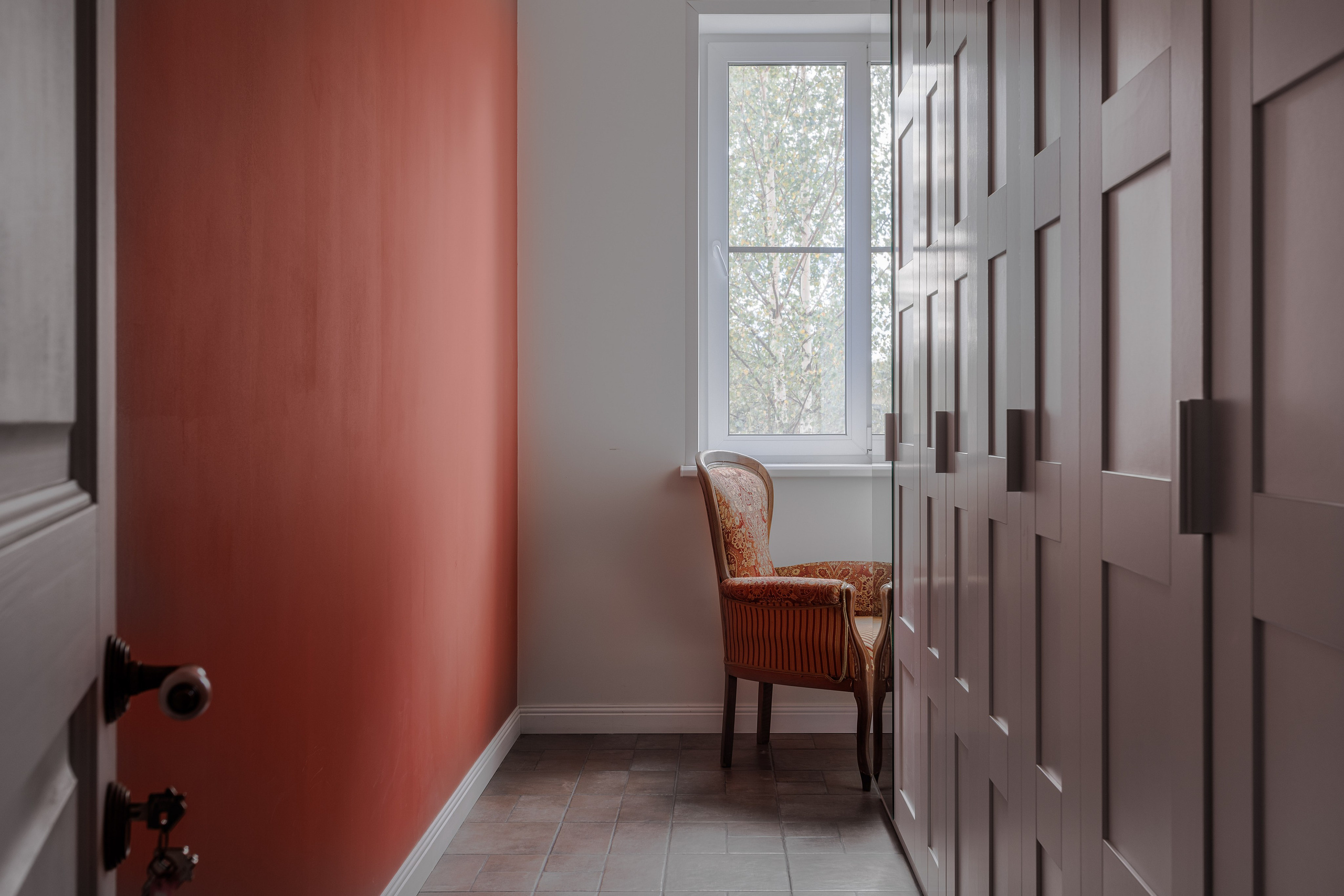 кресло в интерьере