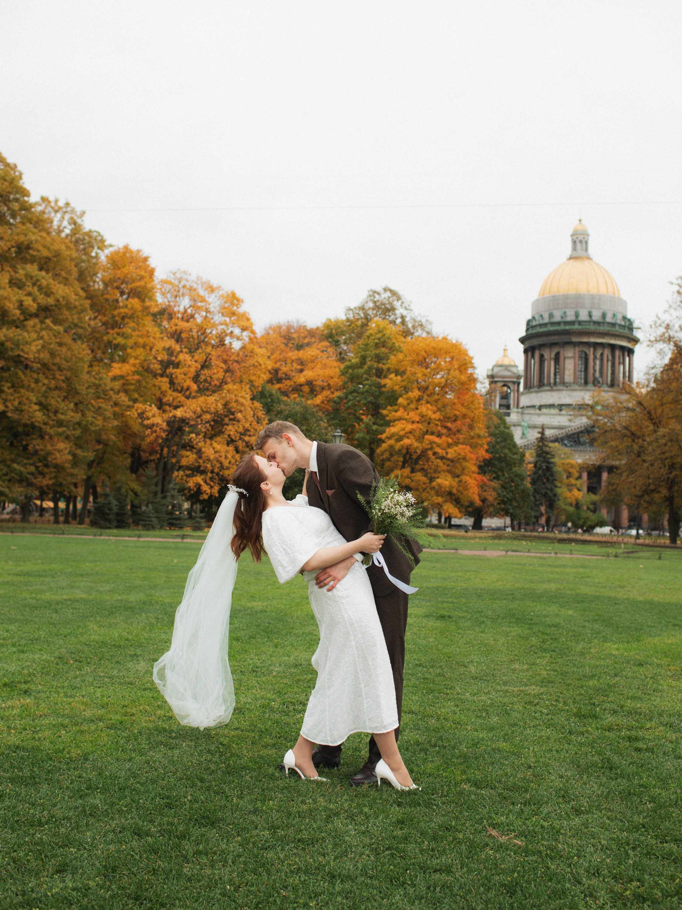 Елизавета Стеклянная — свадебный фотограф в Санкт-Петербурге