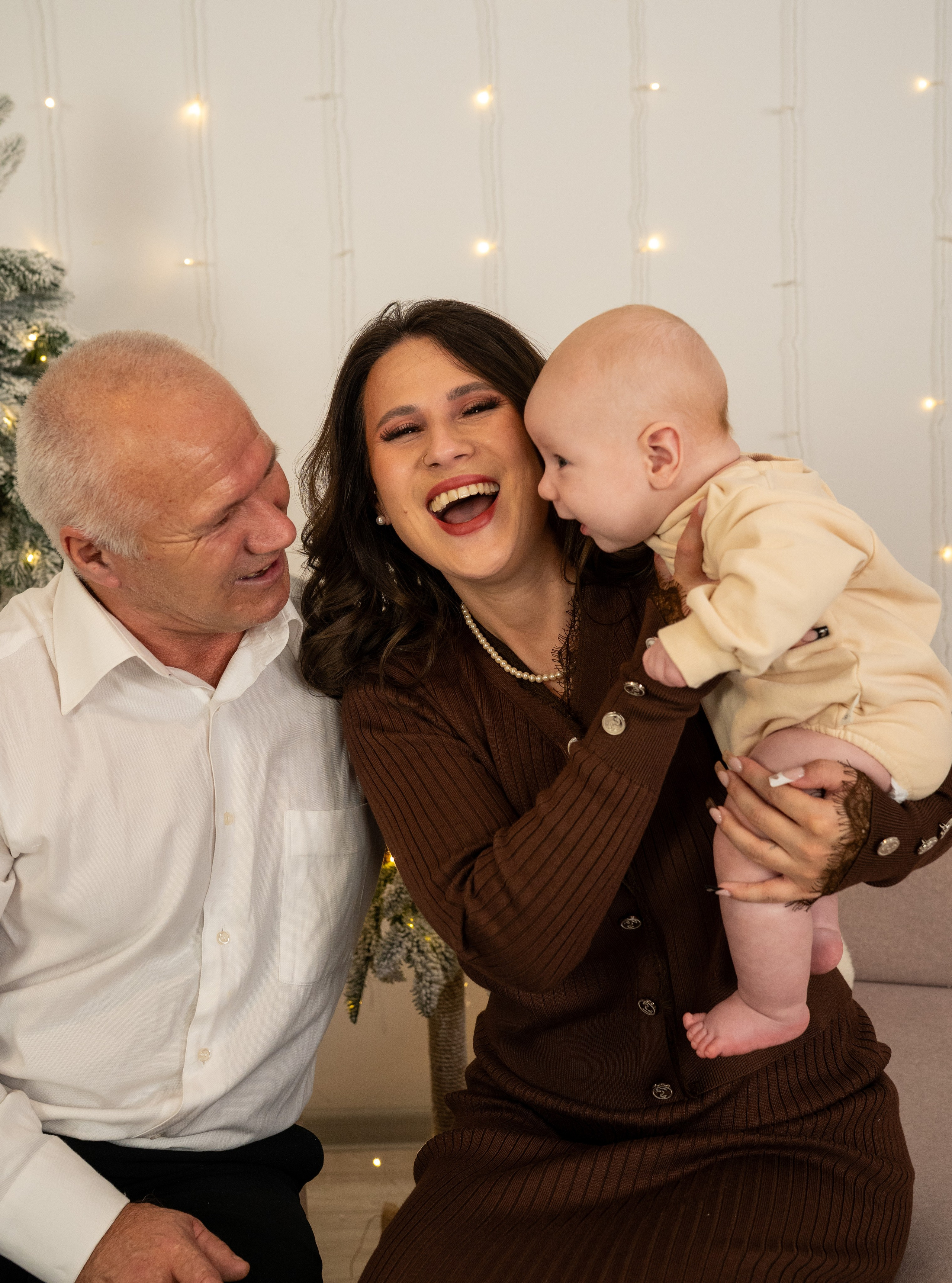 Семья Юли. Студийный и портретный фотограф в САНКТ-ПЕТЕРБУРГЕИрина Махаон