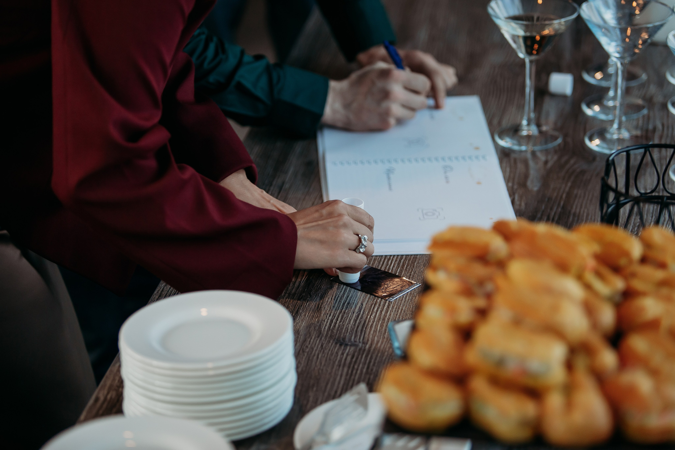 Юлия и Денис. Фотограф Тимербаева Алина г. Сургут