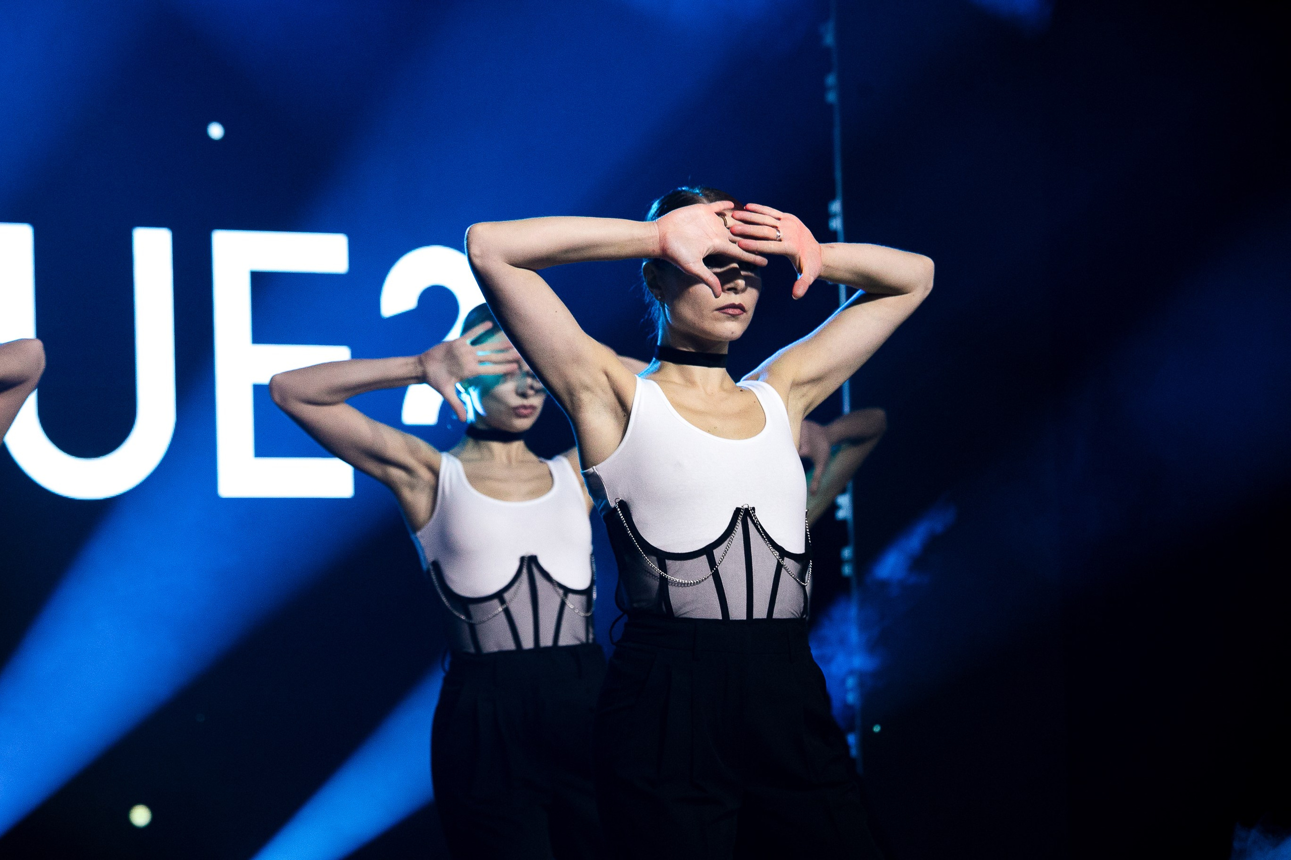 Выступления. VICTOR SAPOZHNIKOV