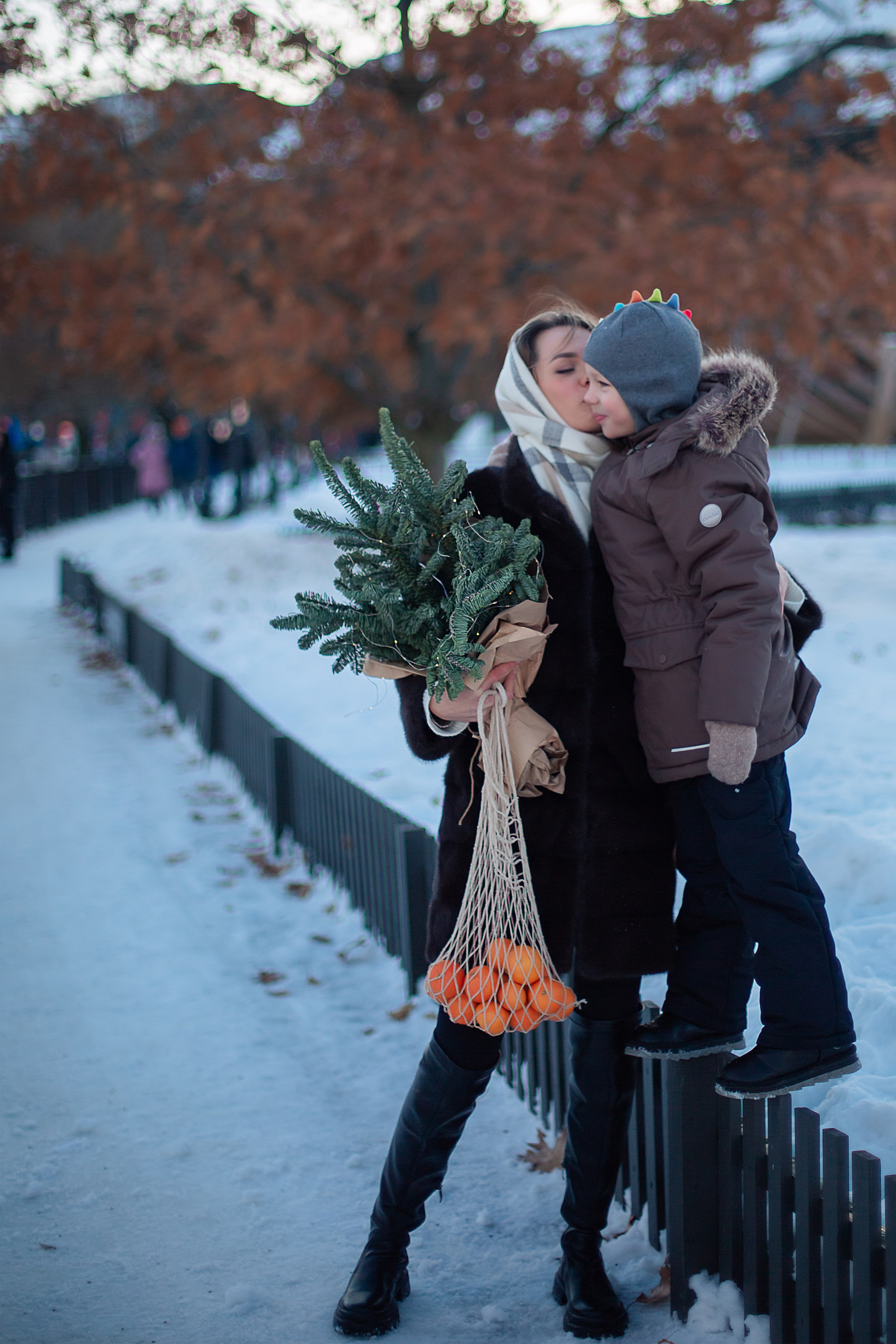 Мама и сынок. Фотограф Анастасия, СПб: живые семейные и женские фотосессии без позирования, наполненные эмоциями