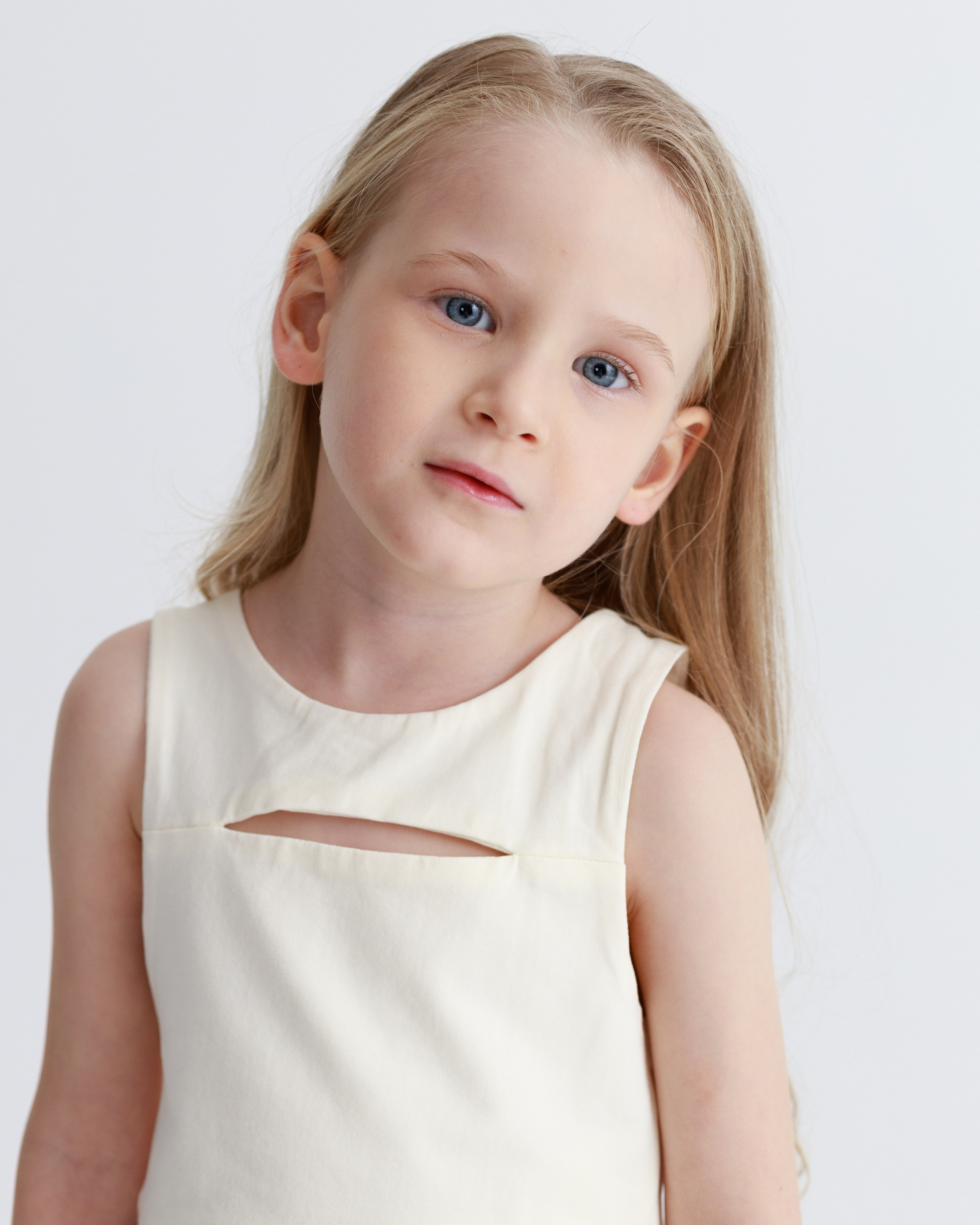 Ульяна Анисова 108/5/27. Римма Зайцева контент для брендов