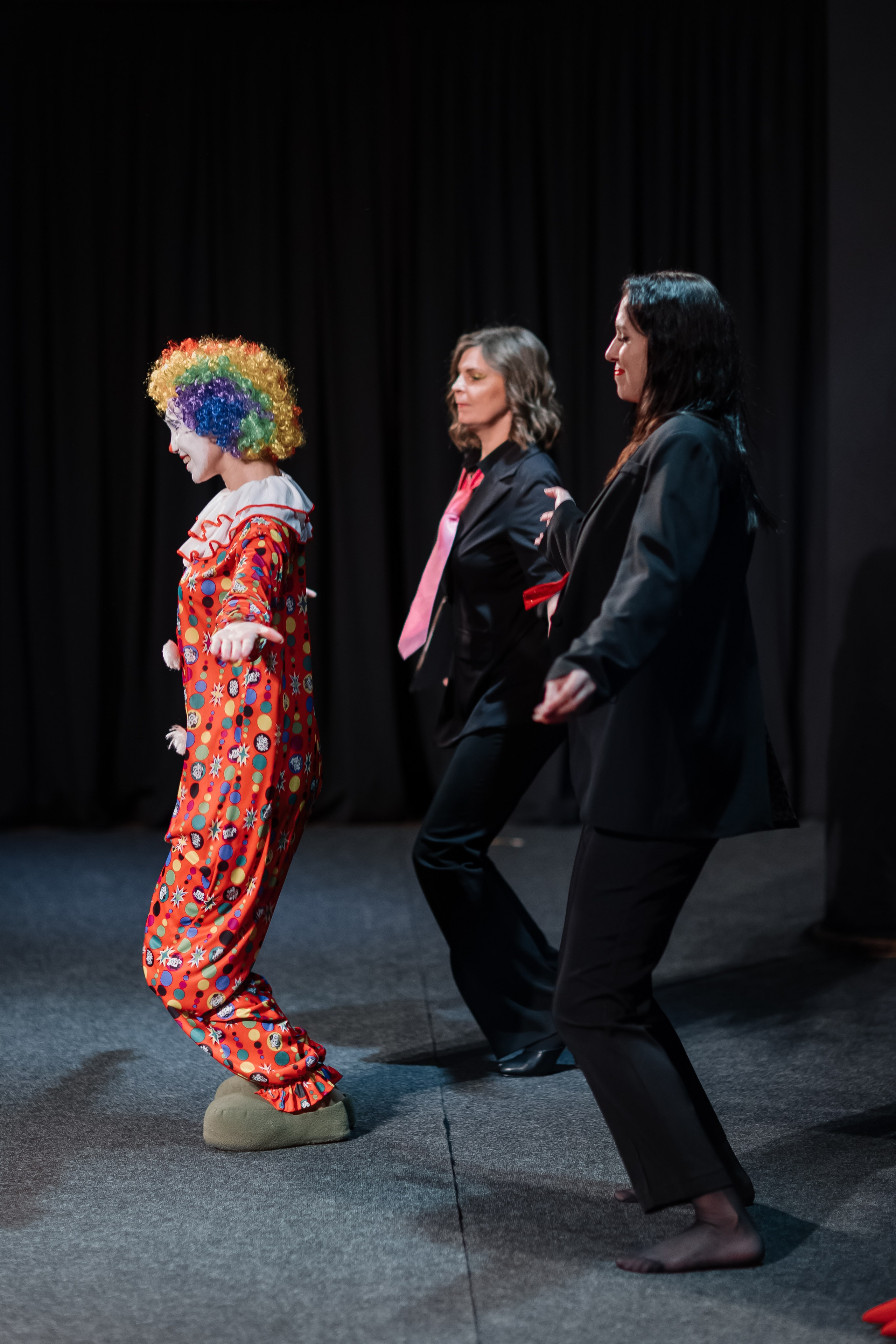 Спектакль. Свадебный фотограф