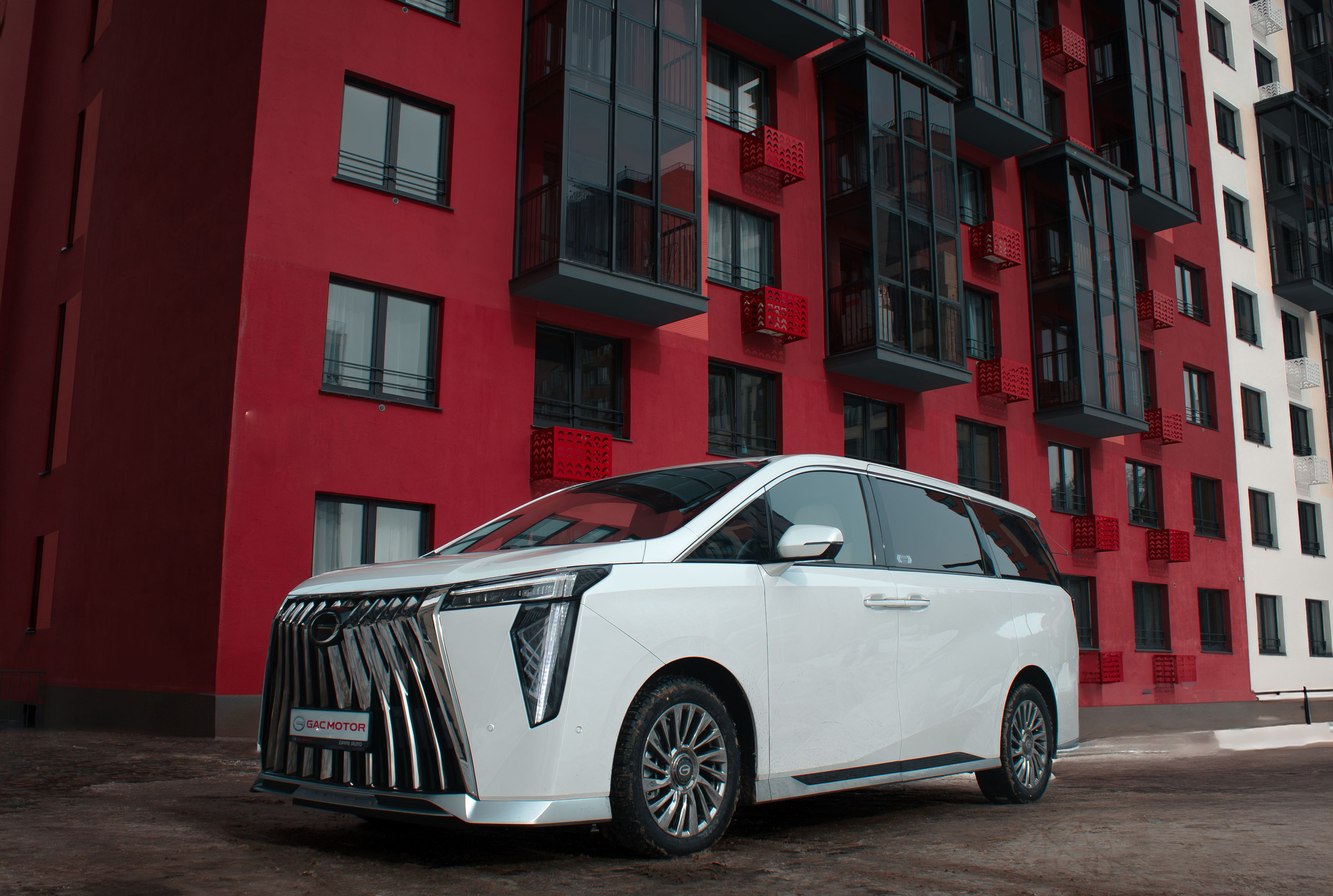 Бизнес съемка для автосалона GAC в городе Ижевск. Бизнес фотограф Ижевск — Назаров Роман