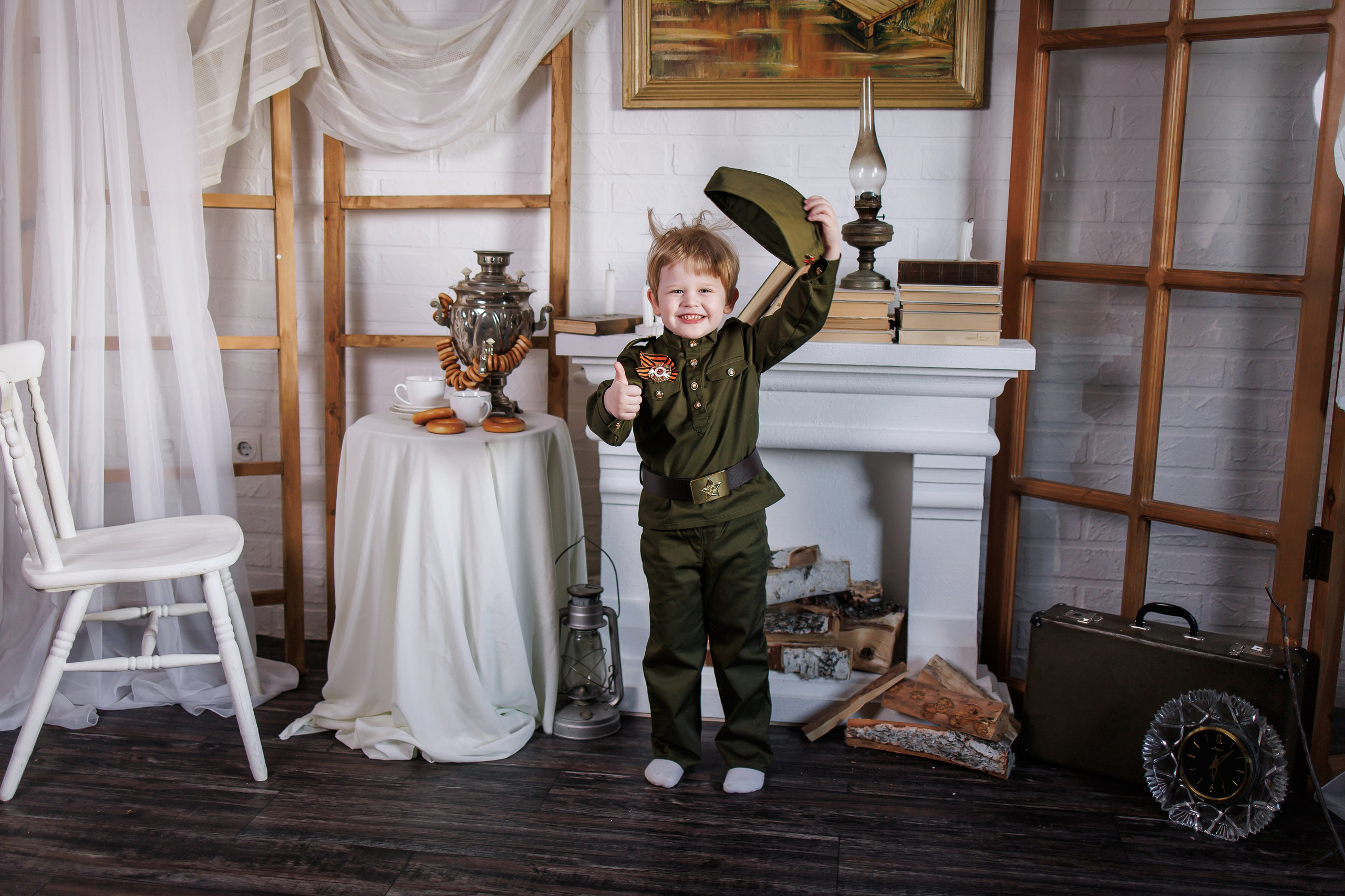 9 мая. Интерьерная фотостудия Background в Омске