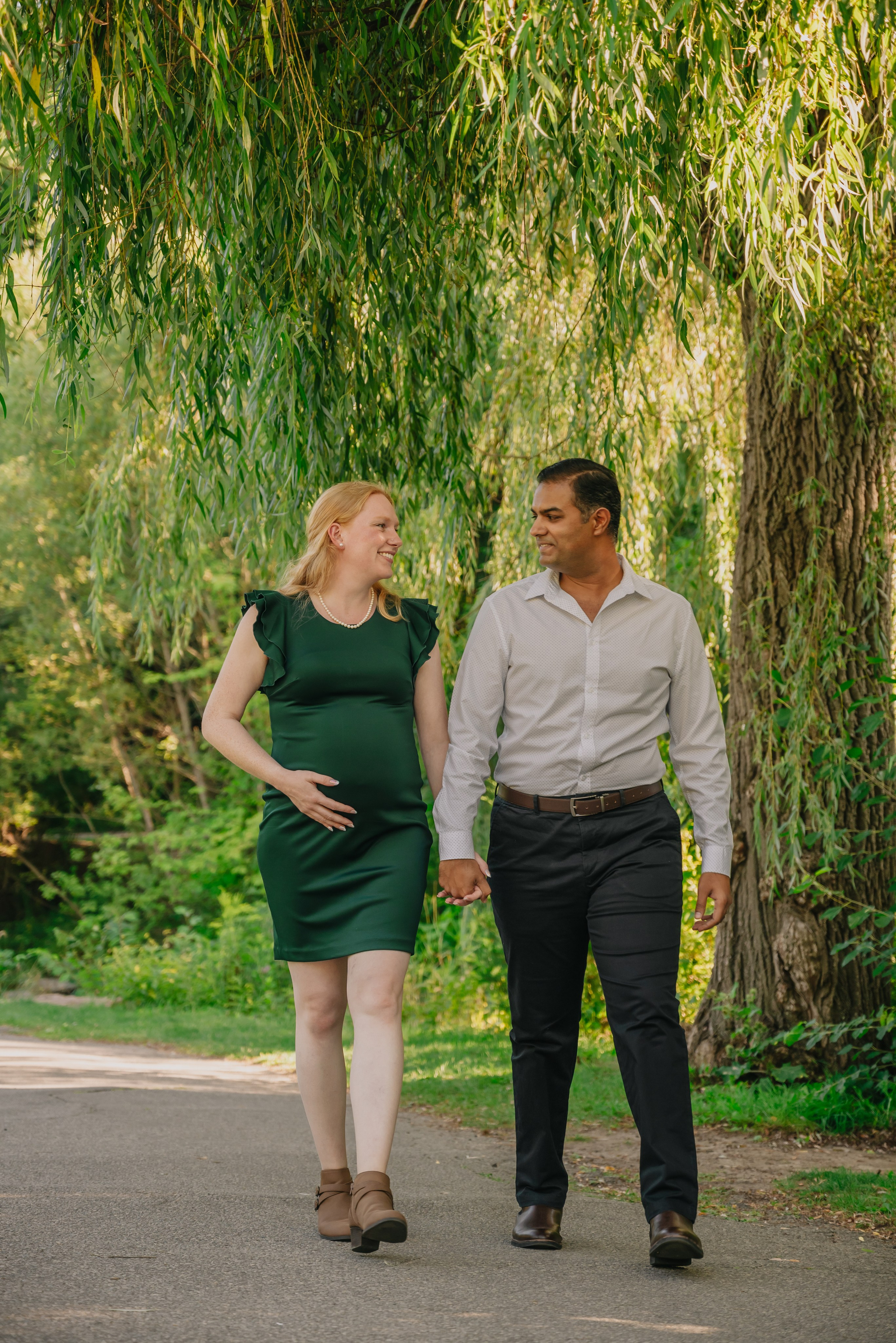 Maternity photo shoot. Family Photographer in Toronto — Natural Family & Lifestyle Photography | Khorosheva Irina