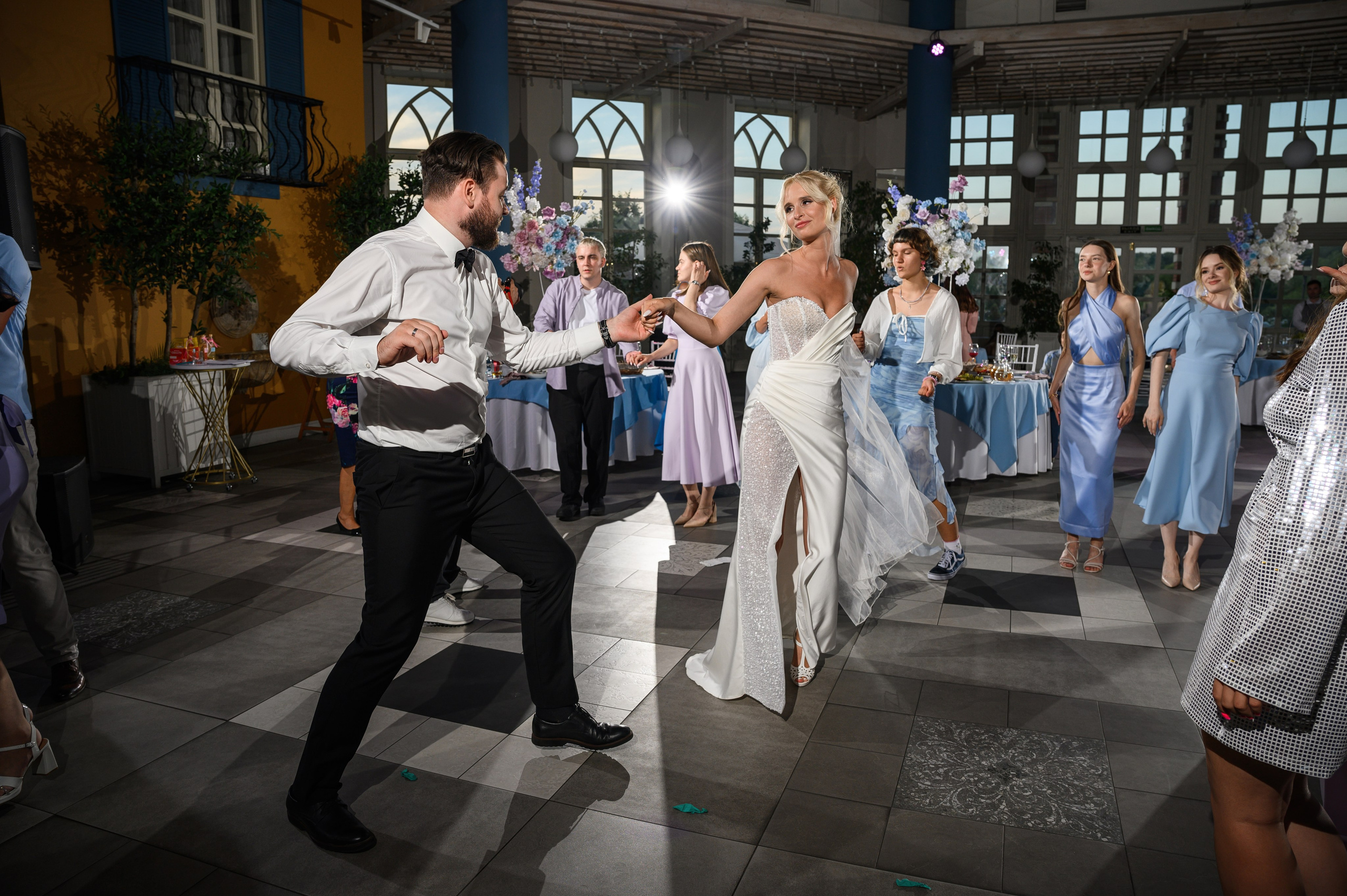 Свадебная фотосессия в Марриотт Империал Плаза. Свадебный фотограф Москва Юрий Кульман