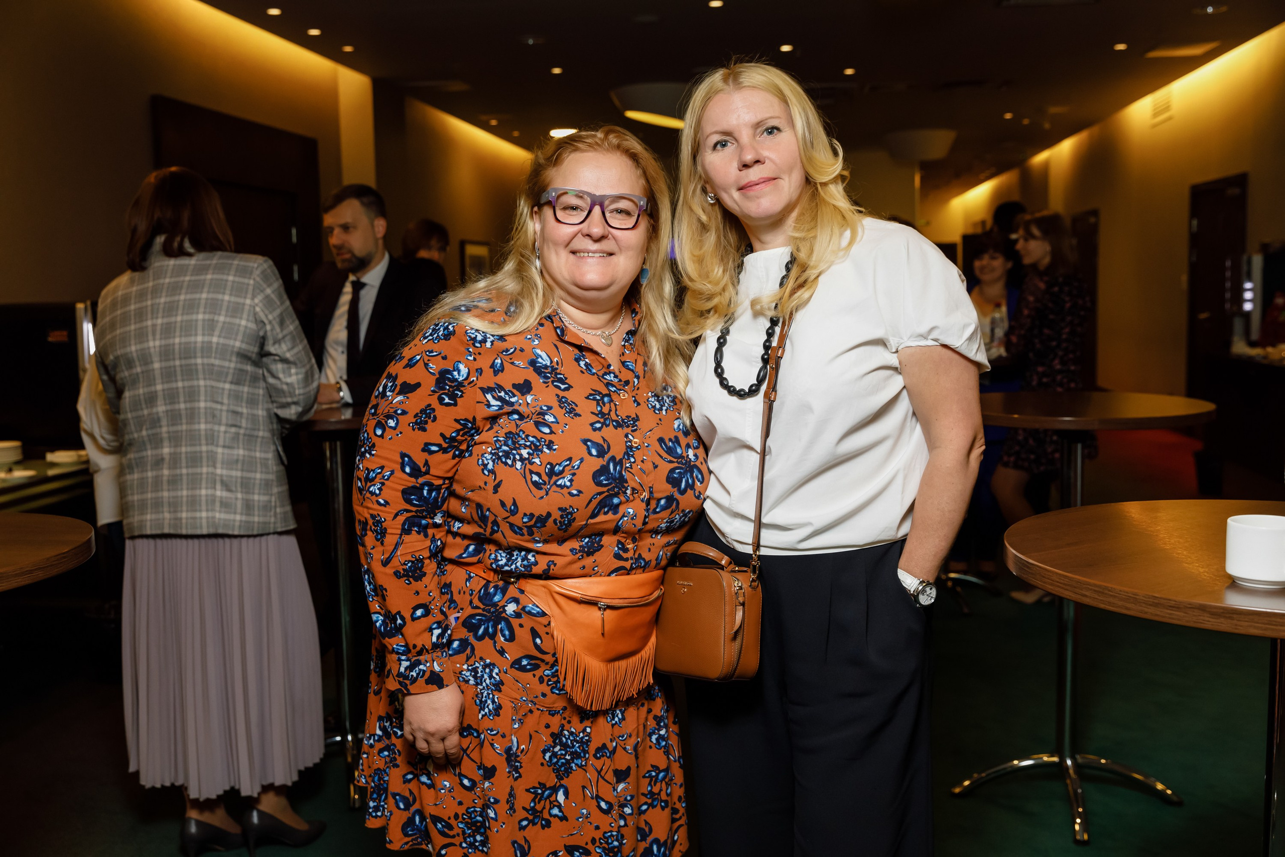 Конференция. COSMOS. Свадебный фотограф в Ярославле Анастасия Архипова