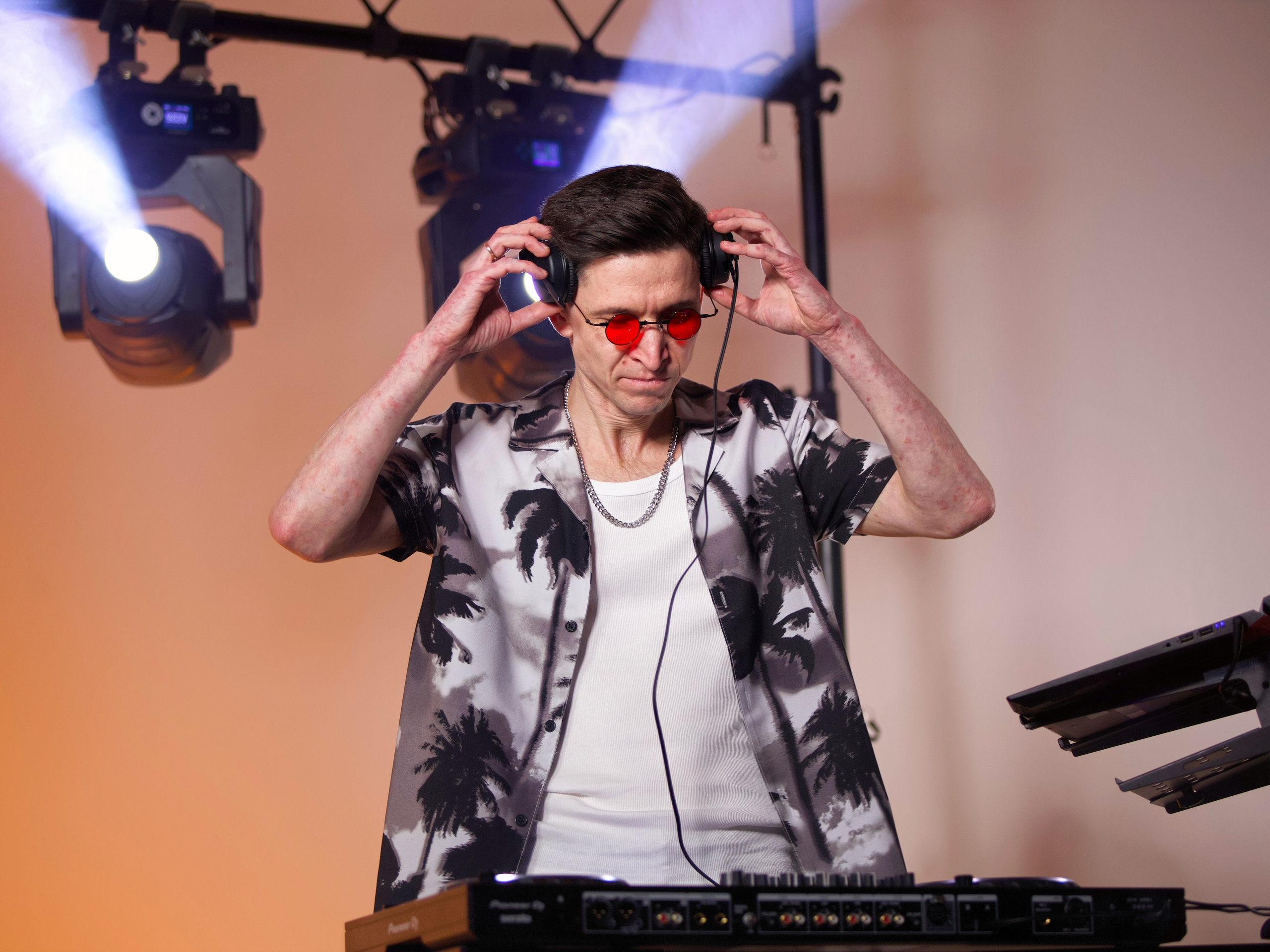 БЭКСТЕЙДЖ СТУДИЯ 12.7 V2. Репортажный фотограф Анапа