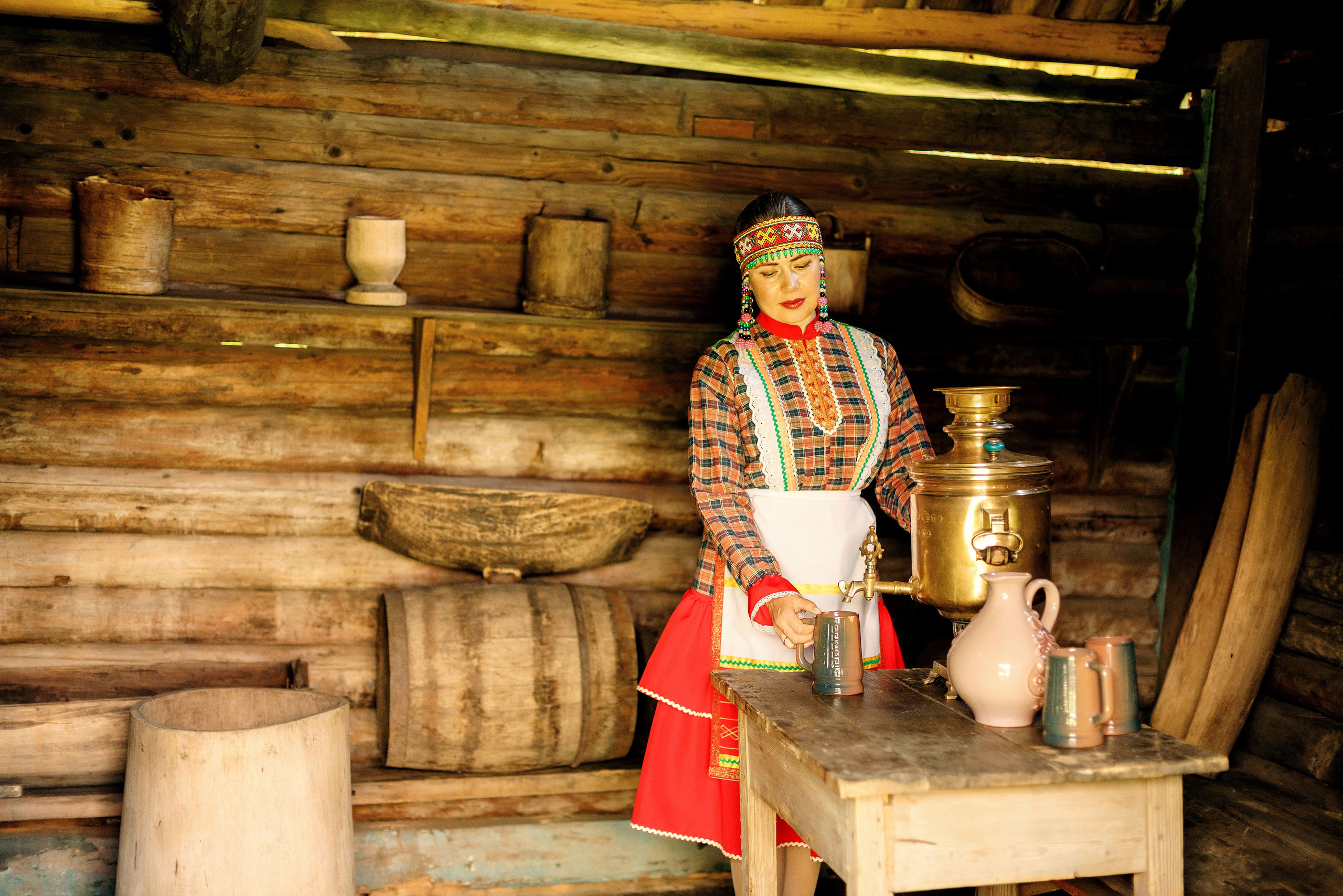 Фотосессия с Екатериной Анисимовой в Ибресинском этнографическом музее. Портретный и репортажный фотограф в Чебоксарах Андриян Чаркин