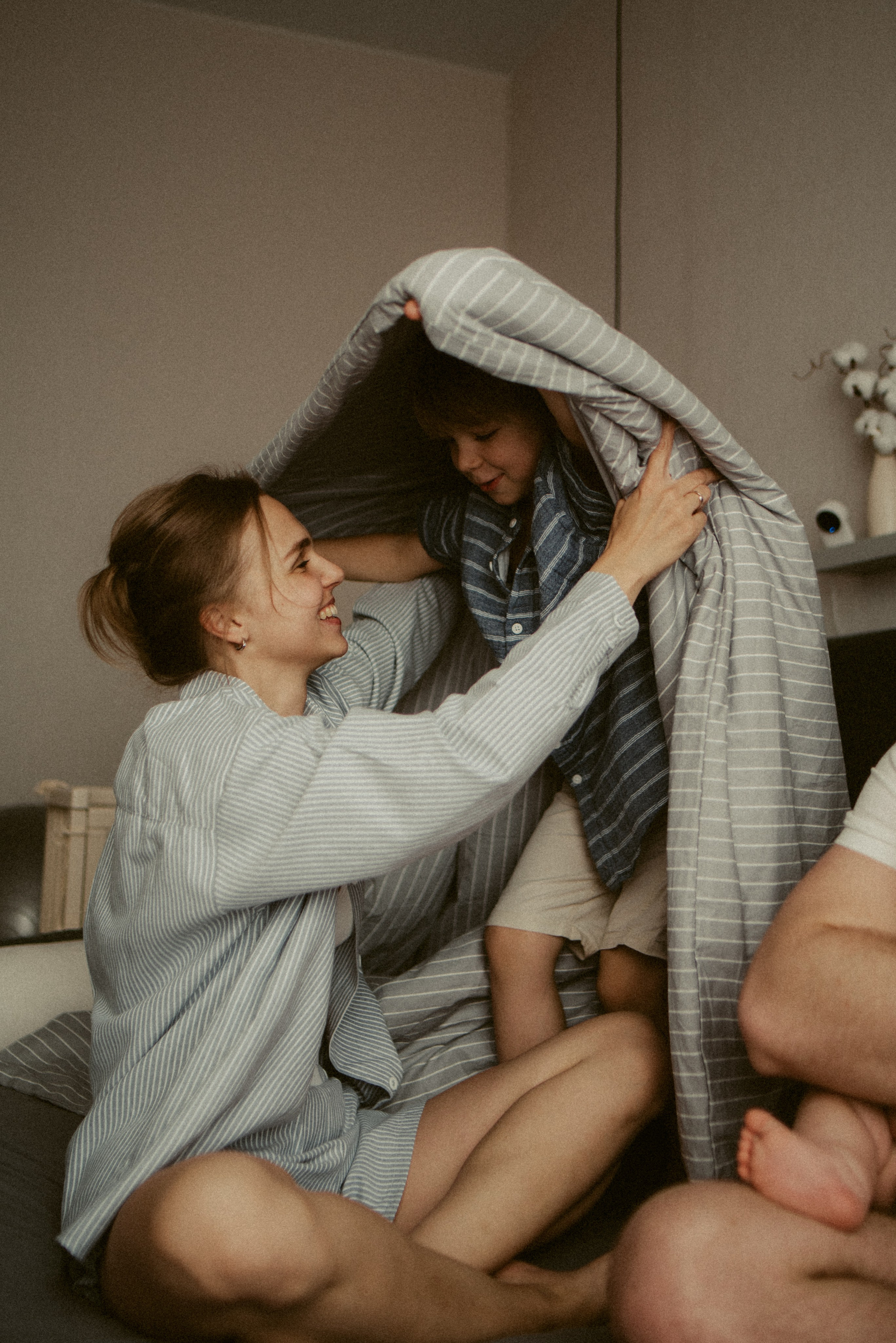 Семейная фотосессия дома. Семейный фотограф в Краснодаре