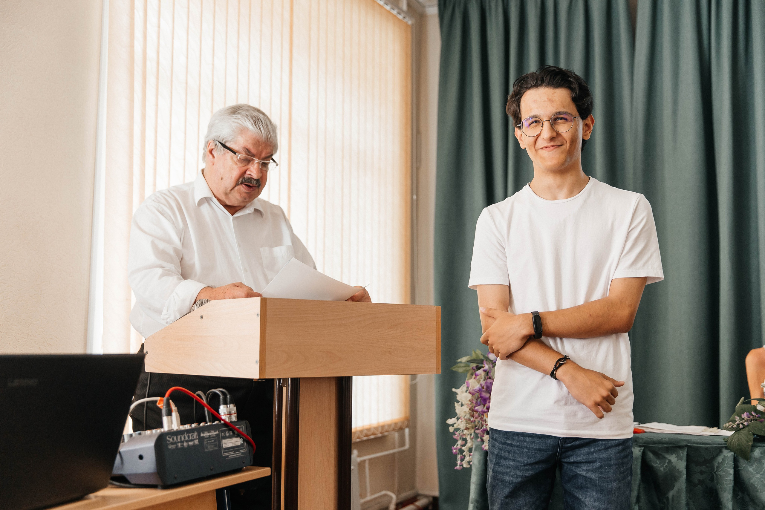 Гимназия Пеленг. _Carpe diem_