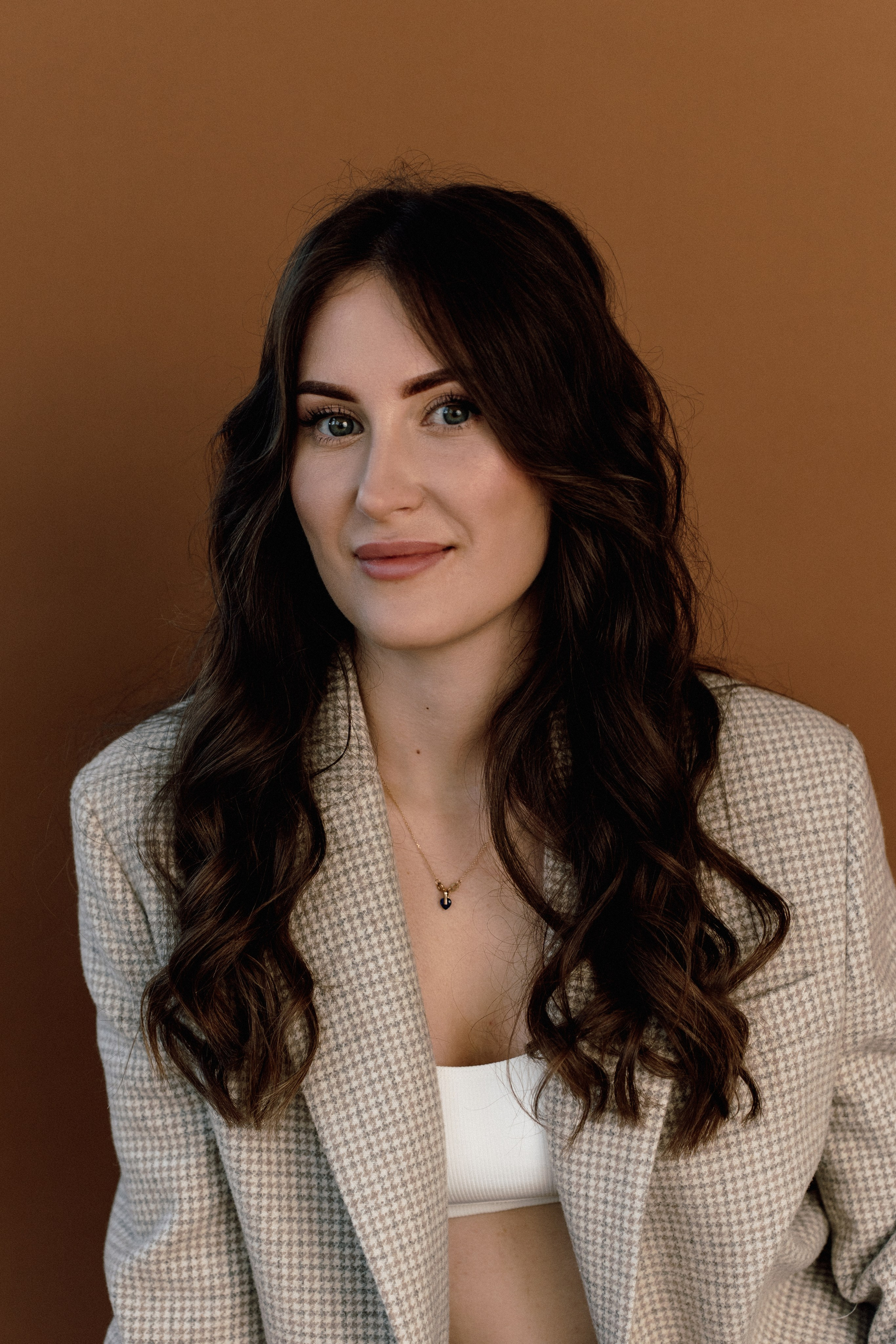 Настя (студийная фотосессия в сентябре). Ваш семейный фотограф в Минске — Вика Трегубова