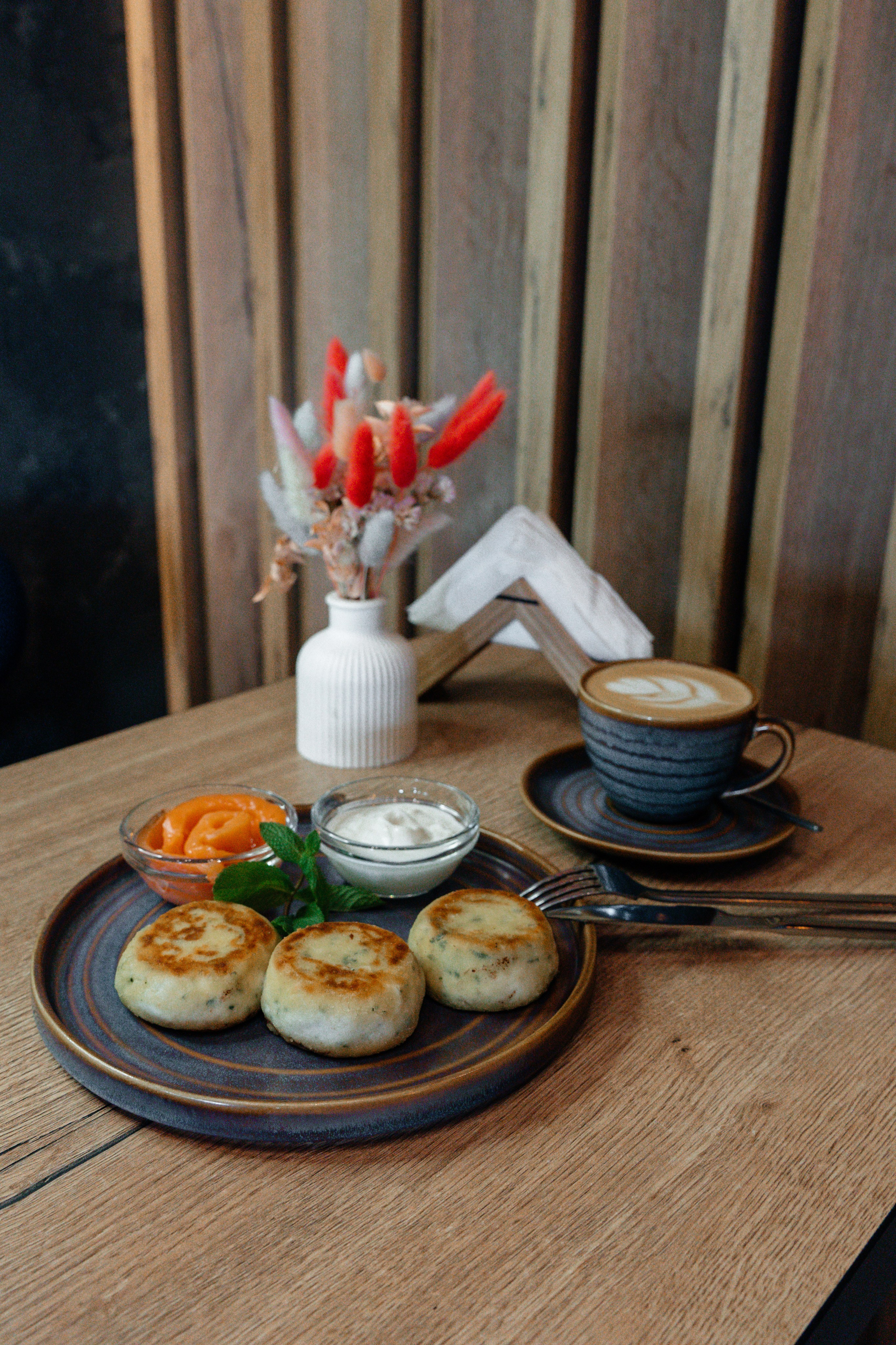 Контент- съёмка для кофейни «ЗАРЯД». Ваш семейный фотограф в Минске — Вика Трегубова