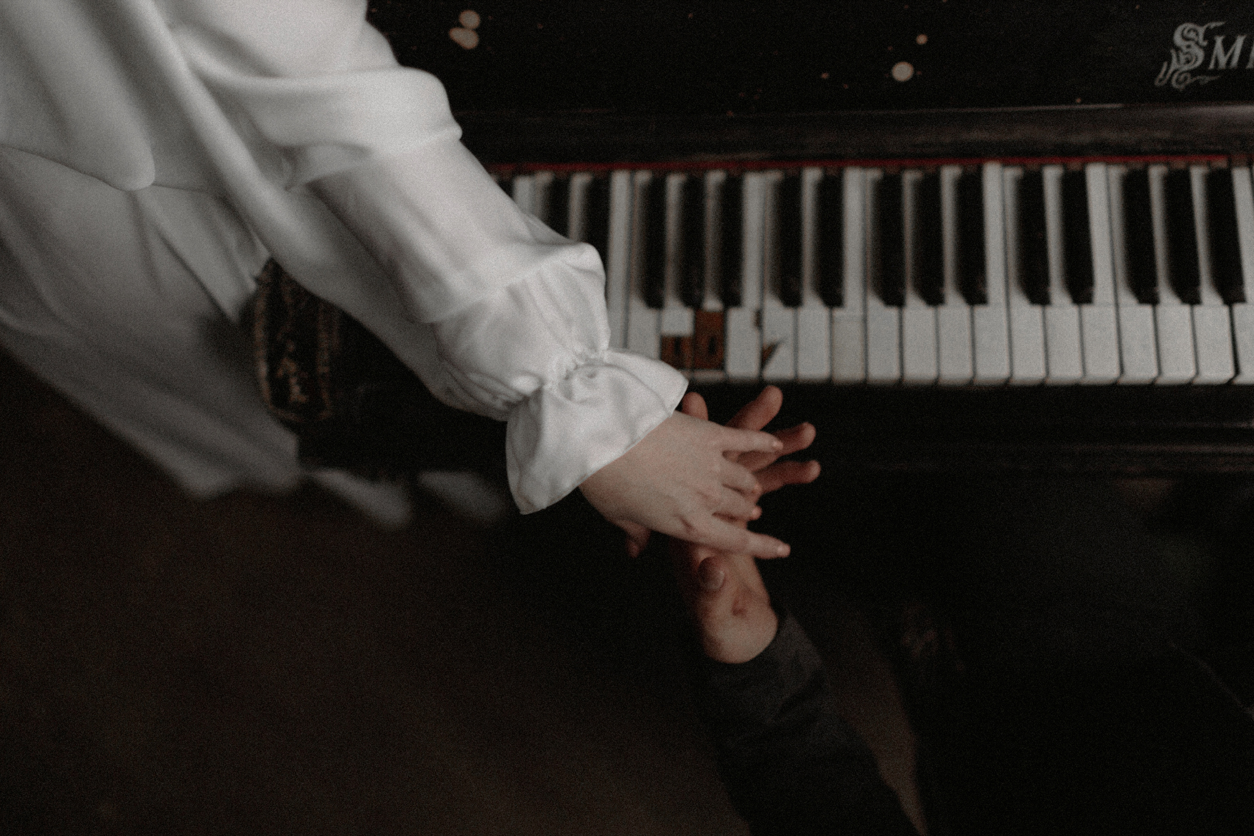 Мне с тобой тепло. Никита Погосов