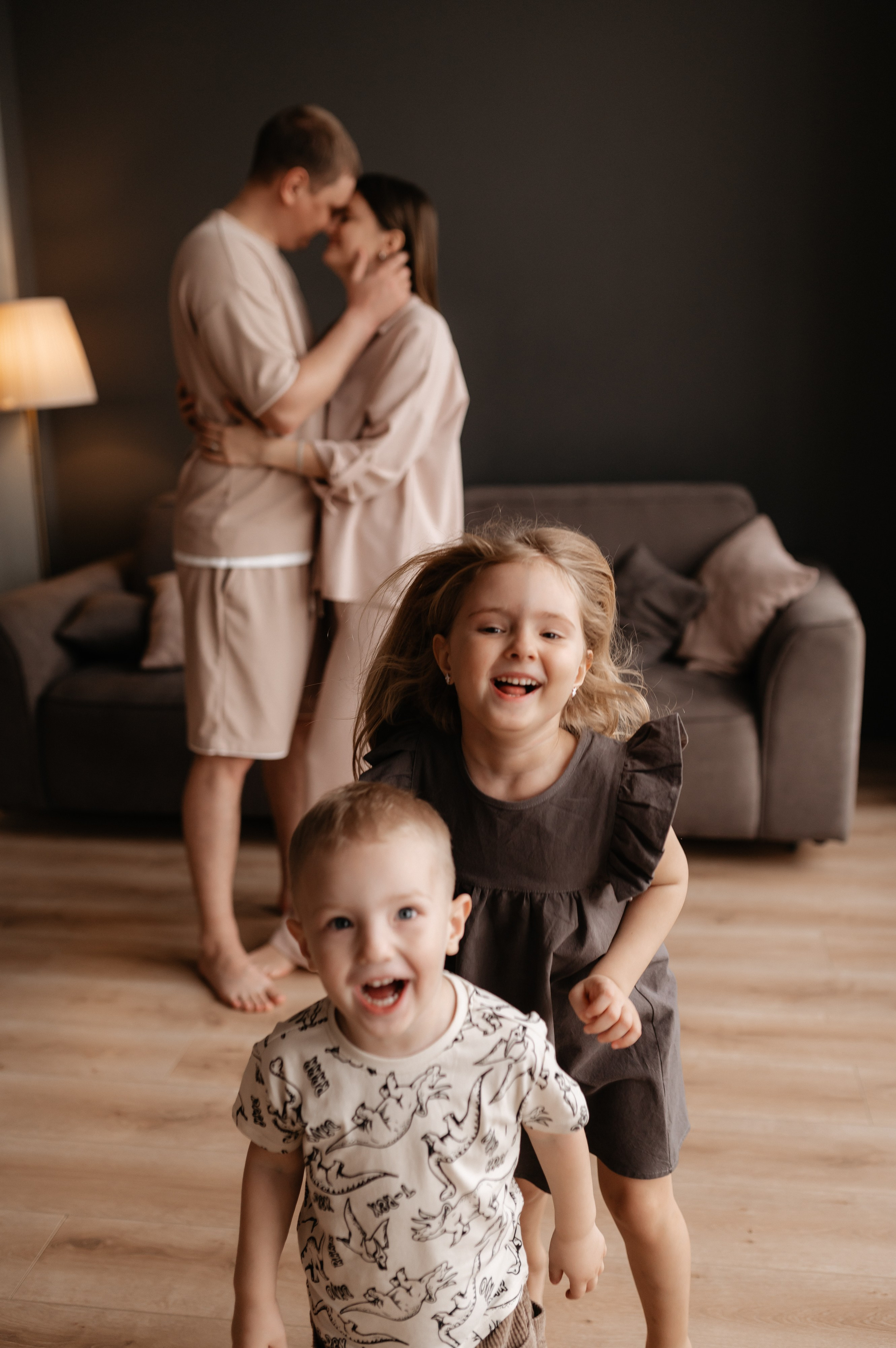 В минималистичной студии. Главная