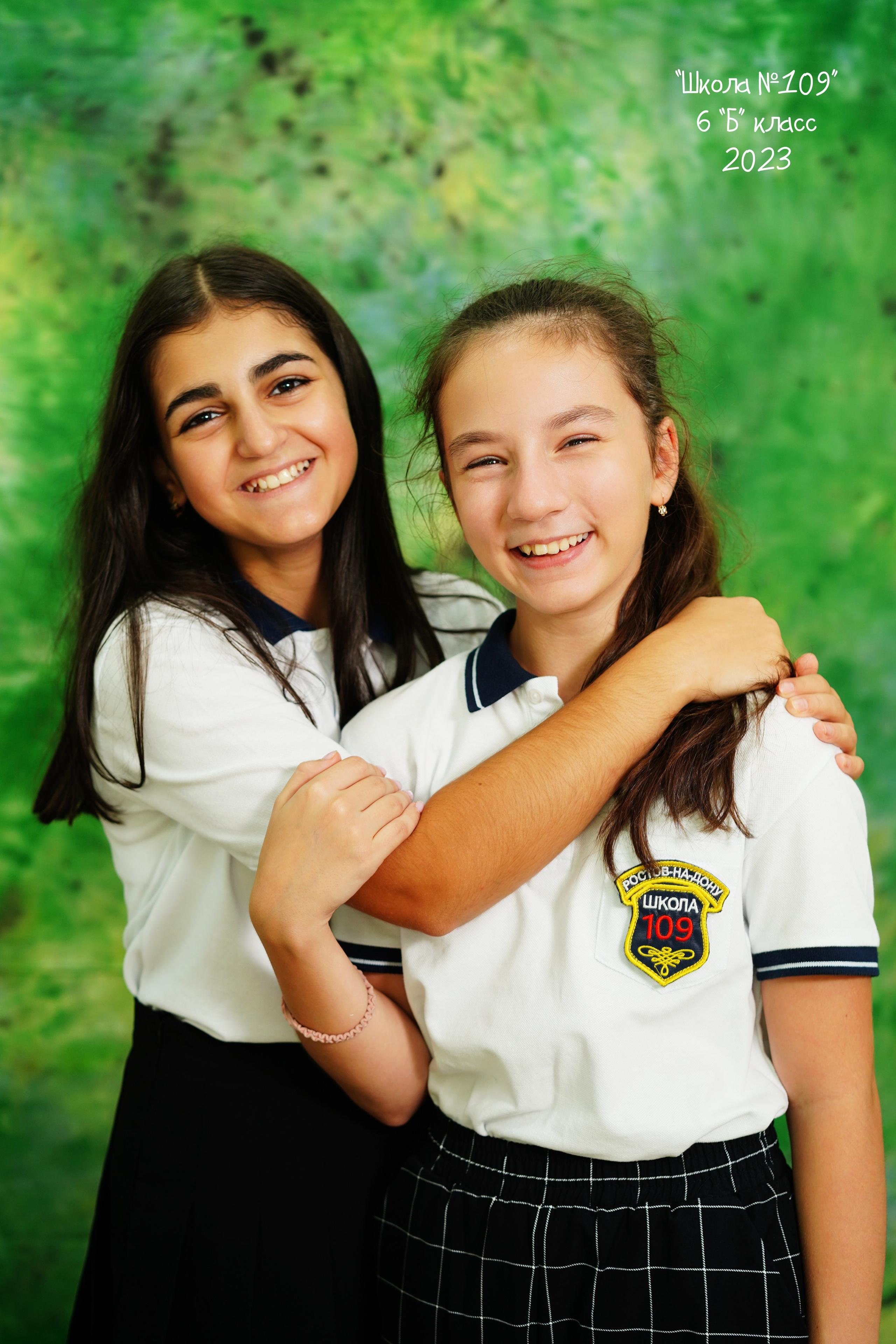 Мелкие группы / старшие классы. MEMENTO.Выпускные альбомы, школьные, юбилейные и другие книги. Ростов-на-Дону