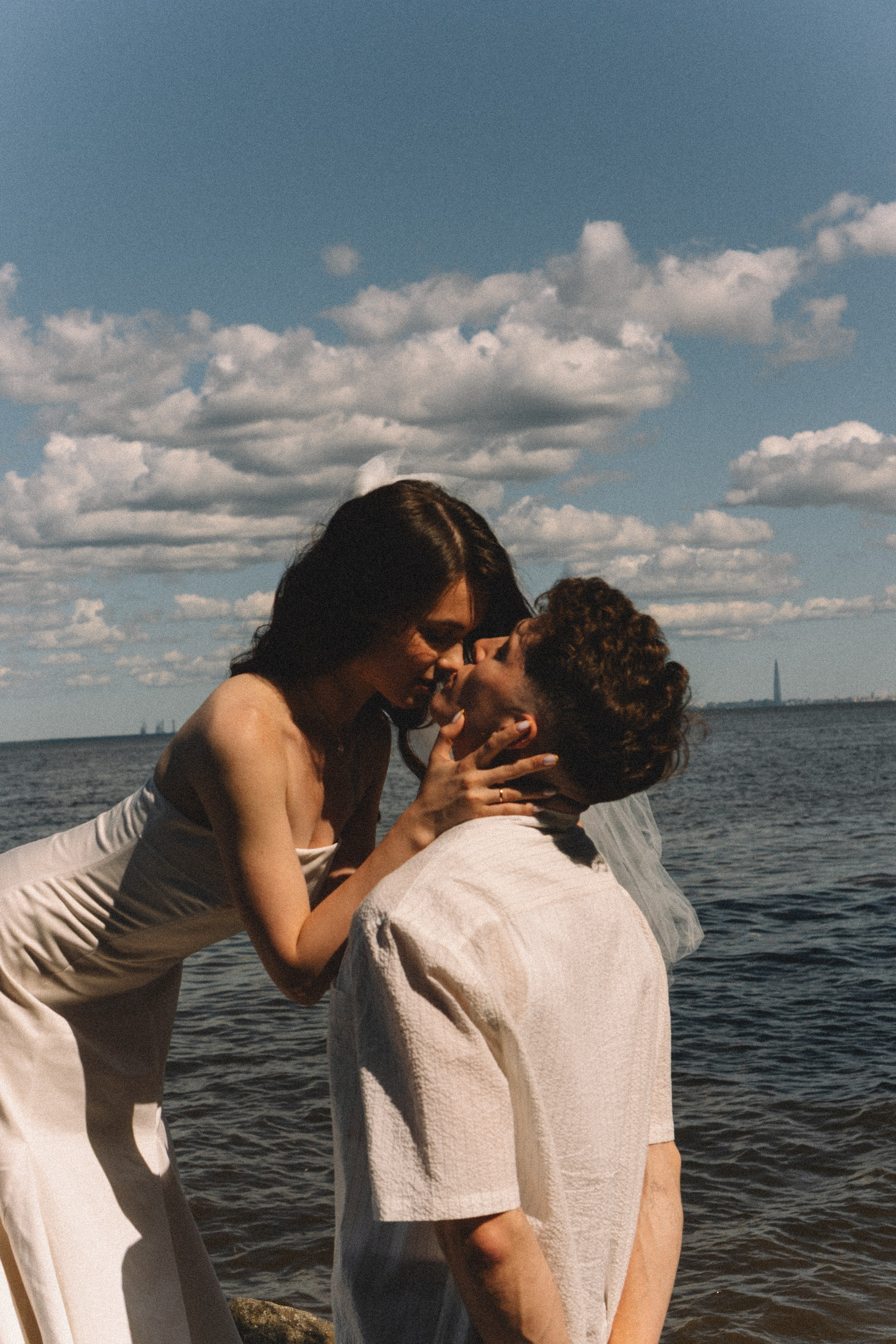 СВАДЕБНАЯ СЬЕМКА В ПЕТЕРГОФЕ И СЬЕМКА РЕПОРТАЖА В ЗАГСЕ ПЕТЕРГОФА. Профессиональный фотограф, Санкт-Петербург — Виктория Богомолова