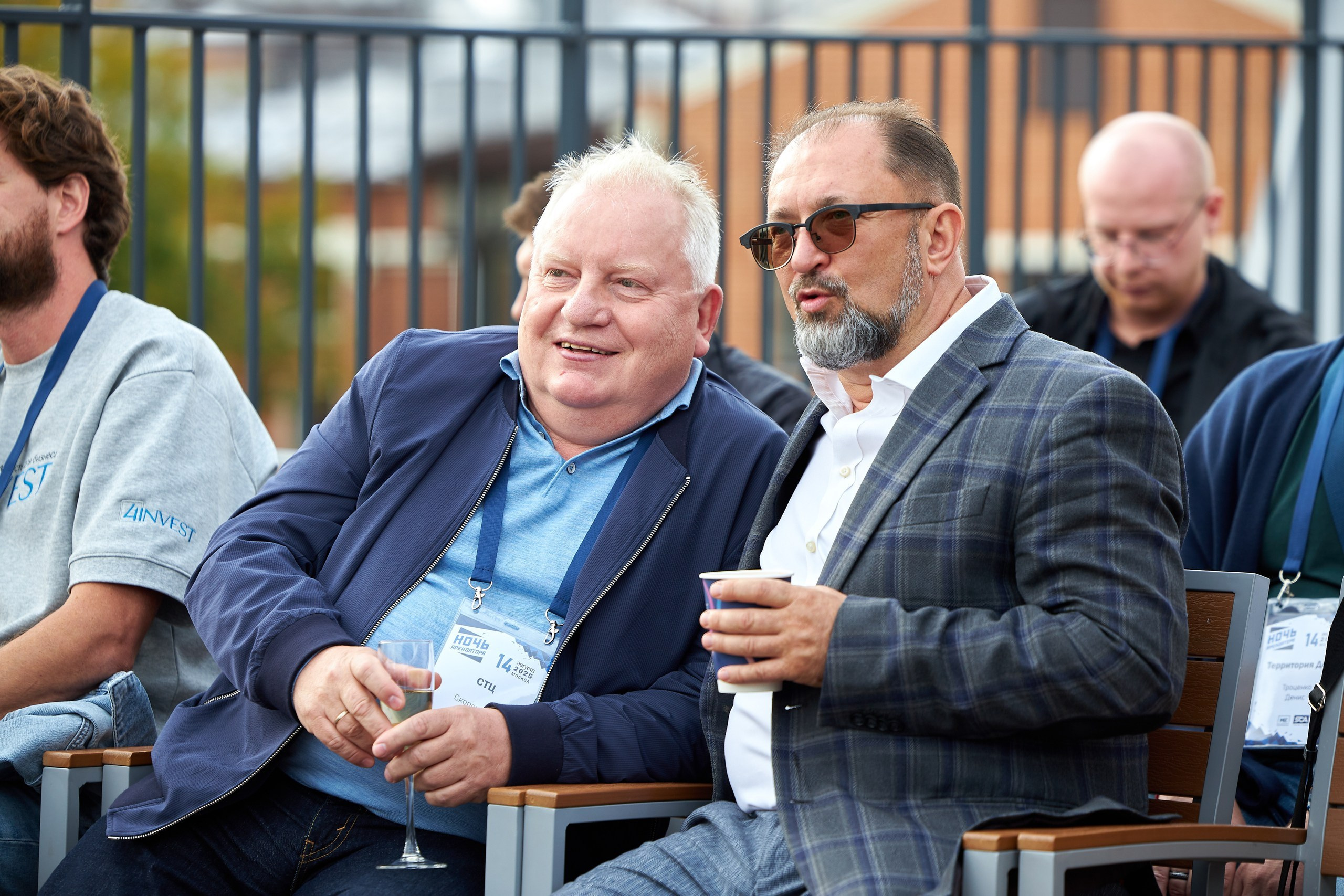 Цены на услуги видеографа в Москве — стоимость съёмки и монтажа. Фото и видео производство для клиентов под различные задачи