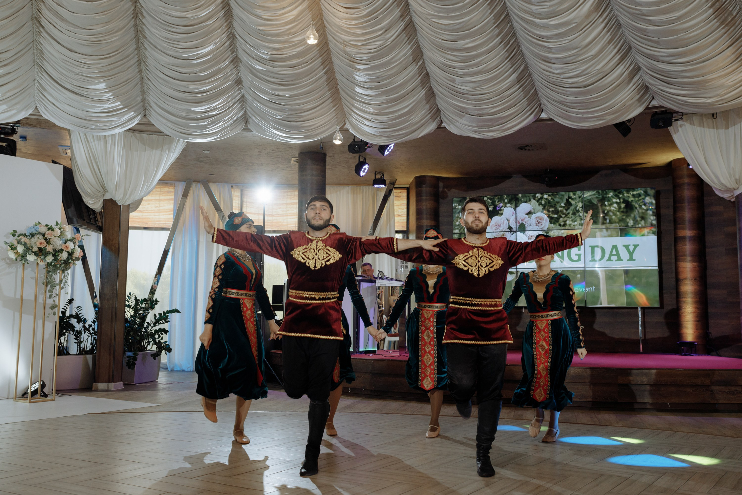 Степан и Элянора (полный день). Свадебный фотограф