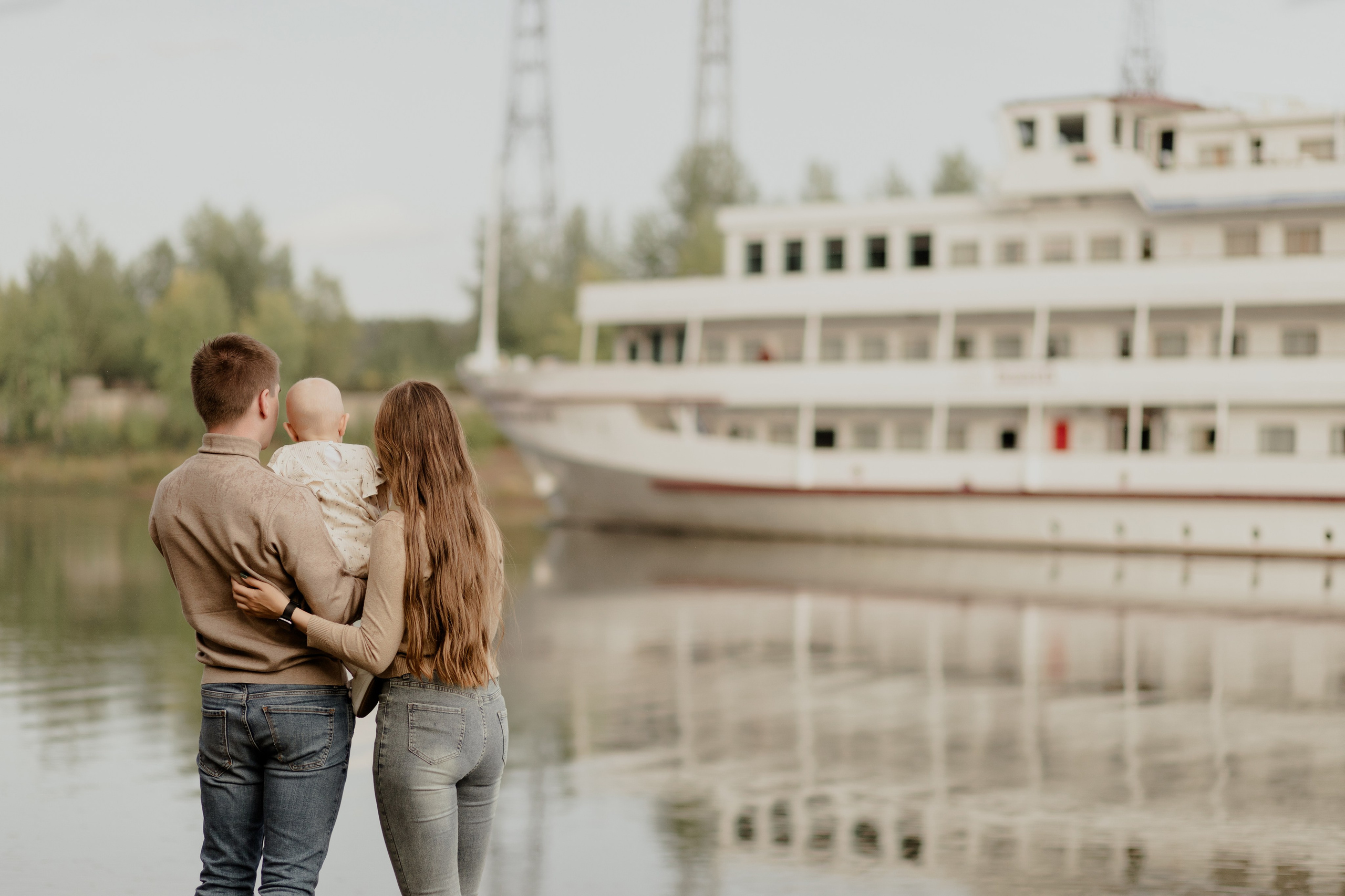 Ольга, Виталий и Мирослава. Свадебный фотограф Чайковский