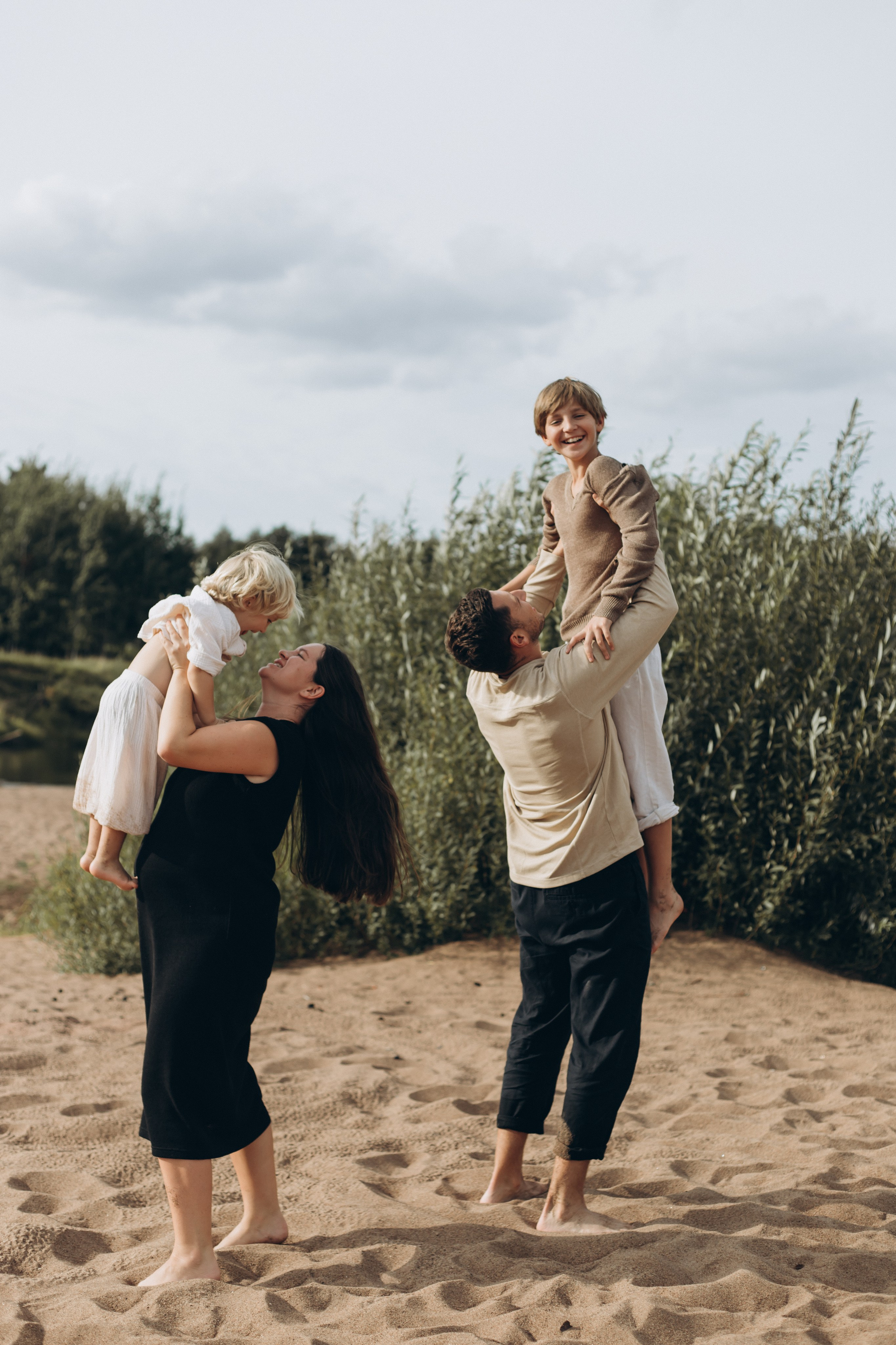 Артем + Кристина + Мирон + Трофим. Услуги