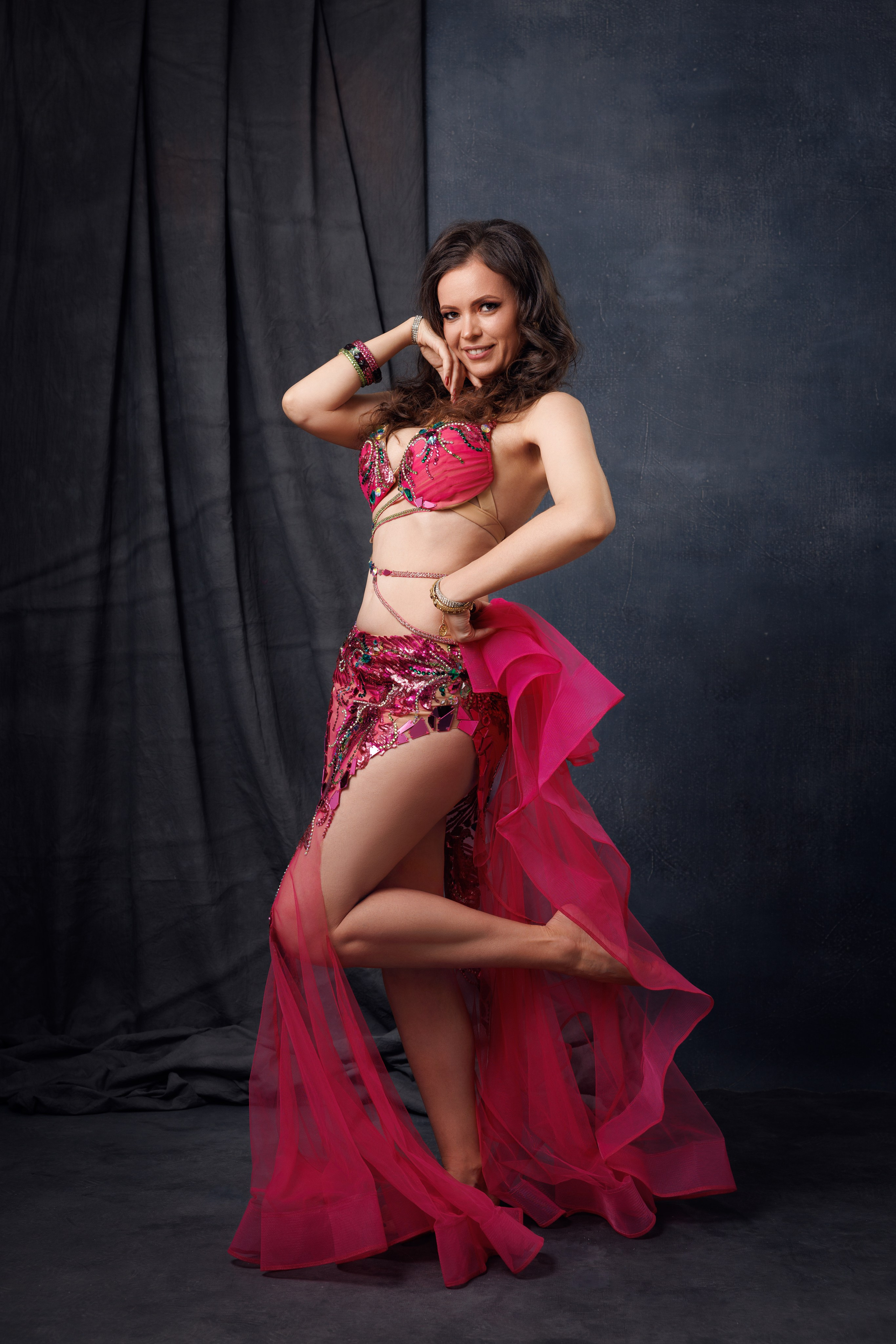 Портфолио для танцовщиц в Москве. Профессиональный фотограф в Москве Захар Ишутин