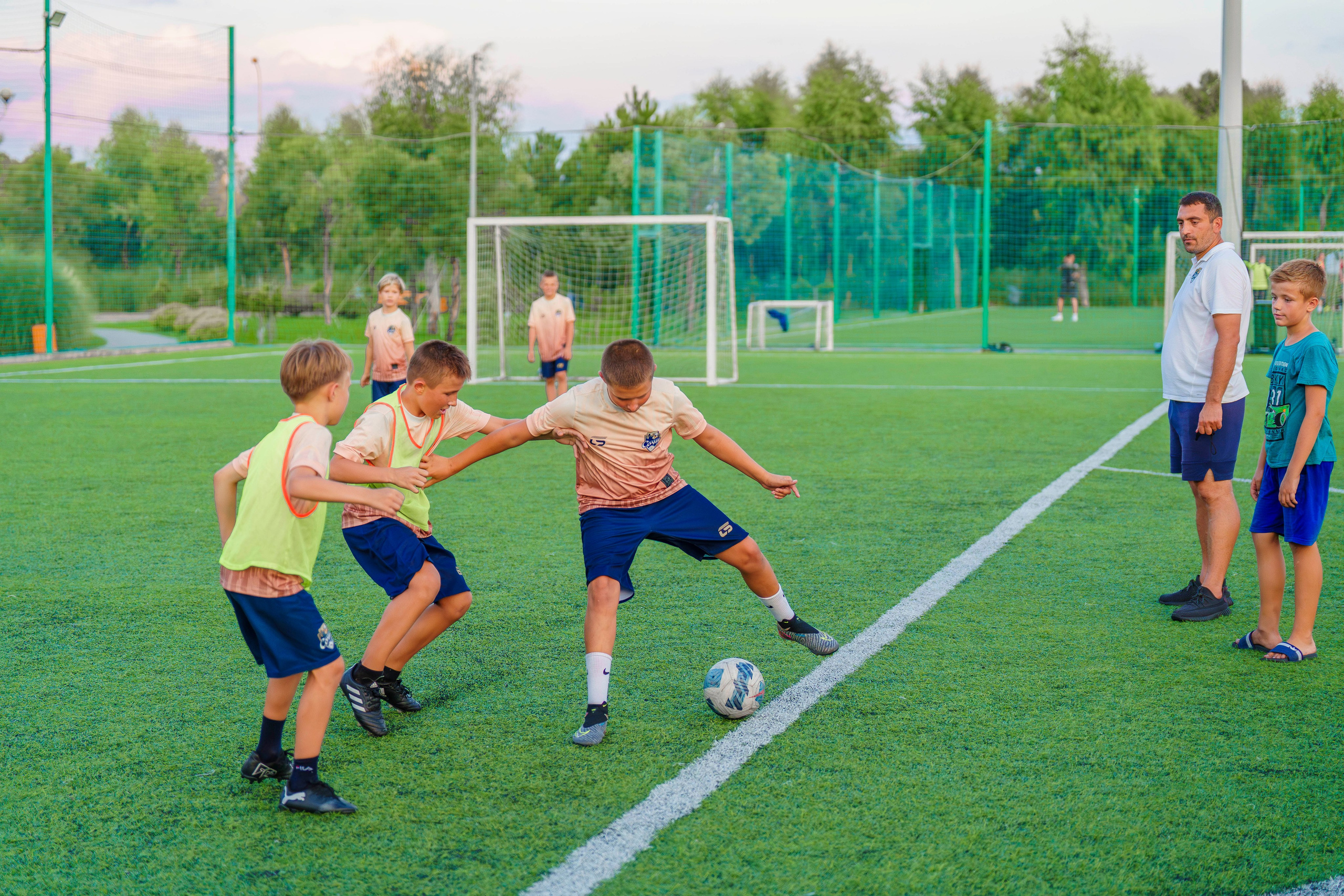 Футбол, тренировки. Фотограф видеограф Геннадий Янбаев в Сочи, Краснодаре