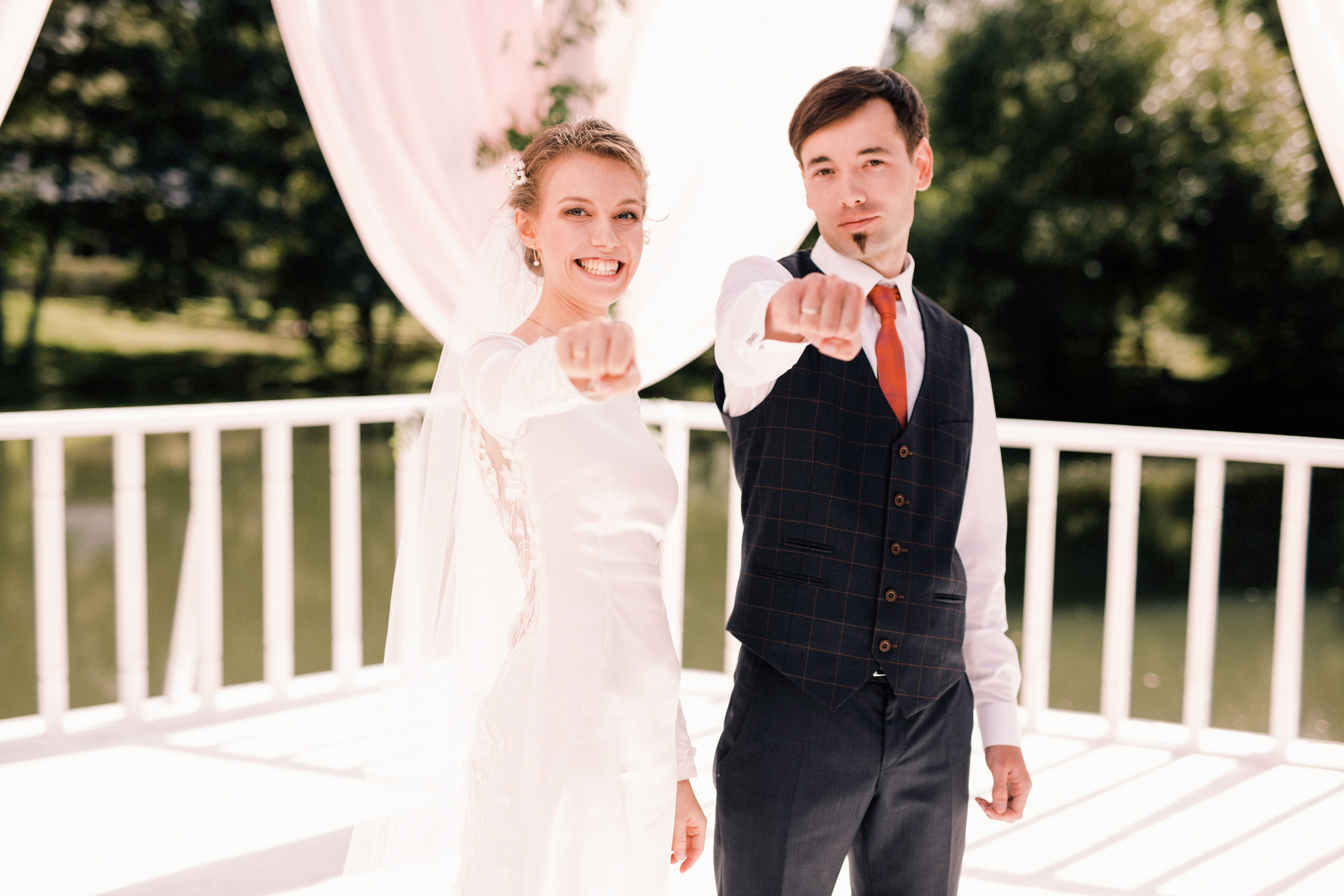 По полям взявшись за руки. Свадебный фотограф в Калуге Алексей Климов