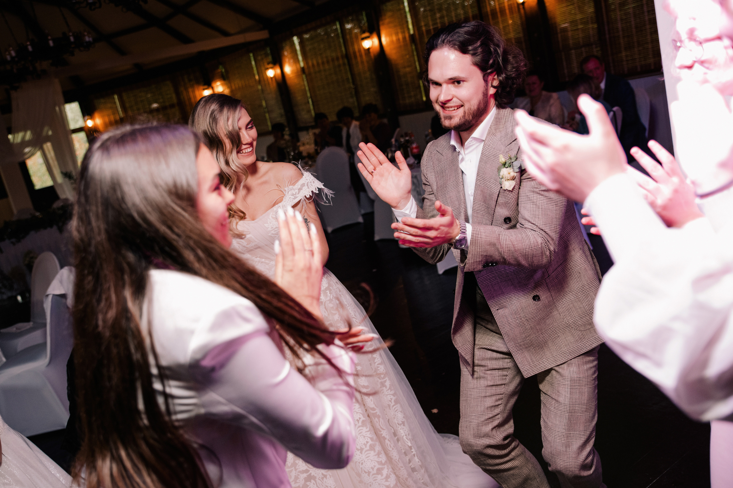 Кадры из фильма. Свадебный фотограф в Калуге Алексей Климов