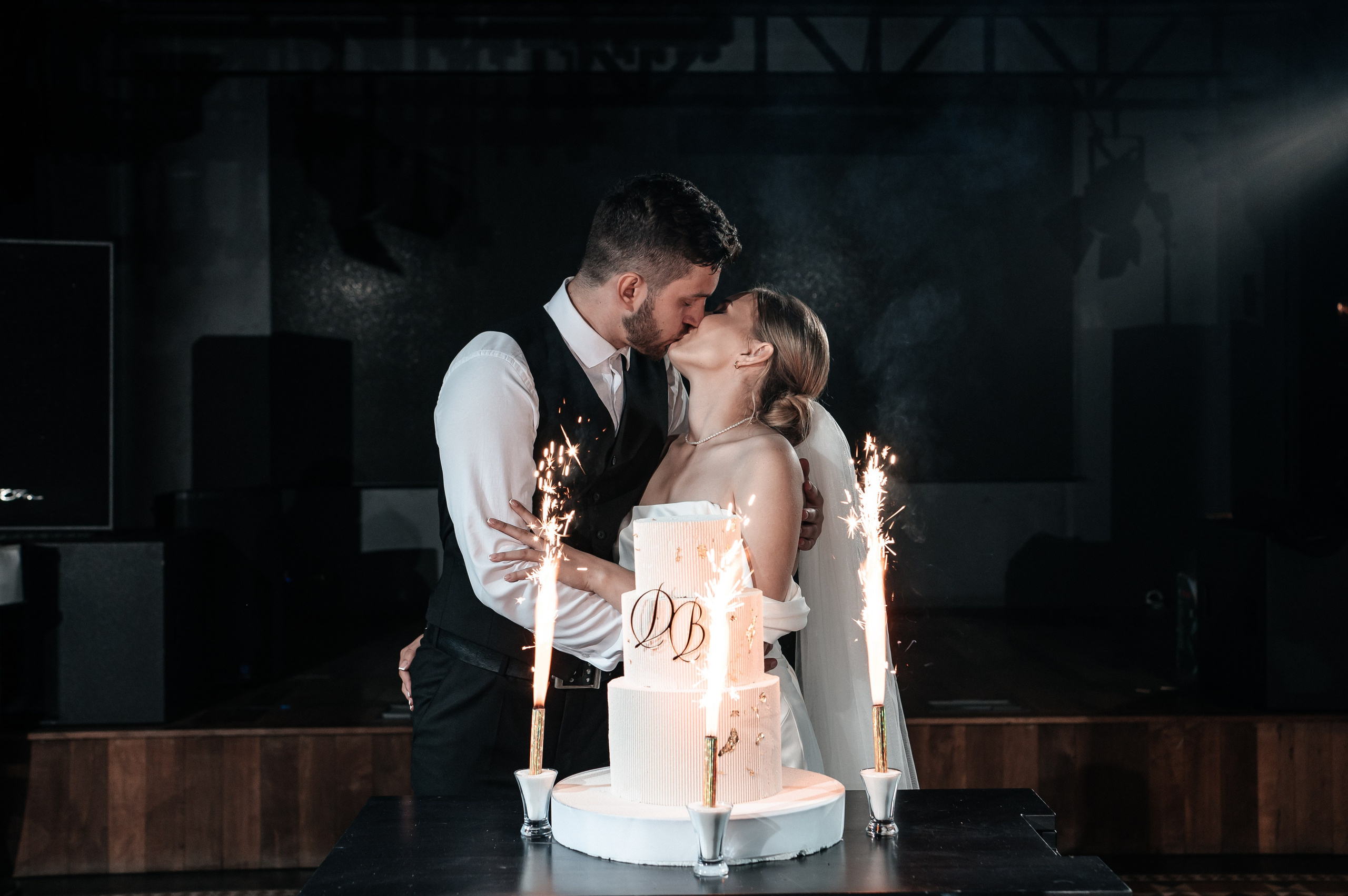 Даниил и Валерия. Черная утка. Полный день. Фотограф Екатерина Бочарникова