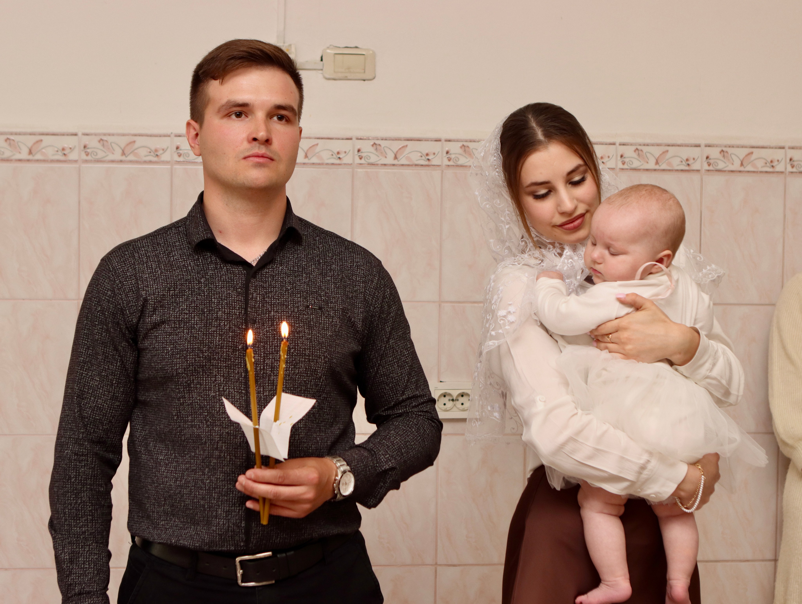 Анастасия и Вадим — крещение Виктории. Фотограф в Курске Смирнов Евгений
