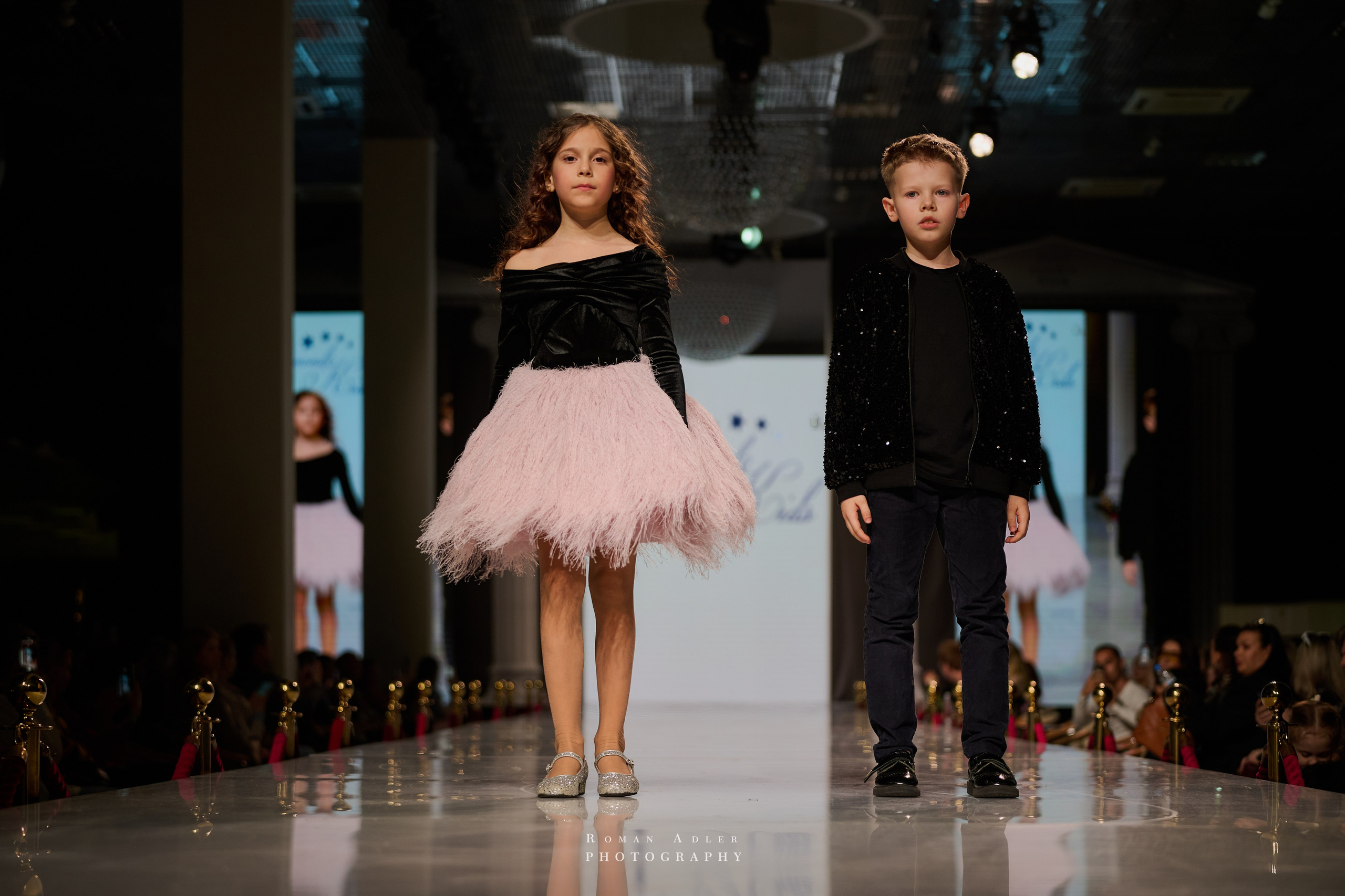 ESTET FASHION WEEK ВЕСНА — 2025. Фотограф Роман Адлер