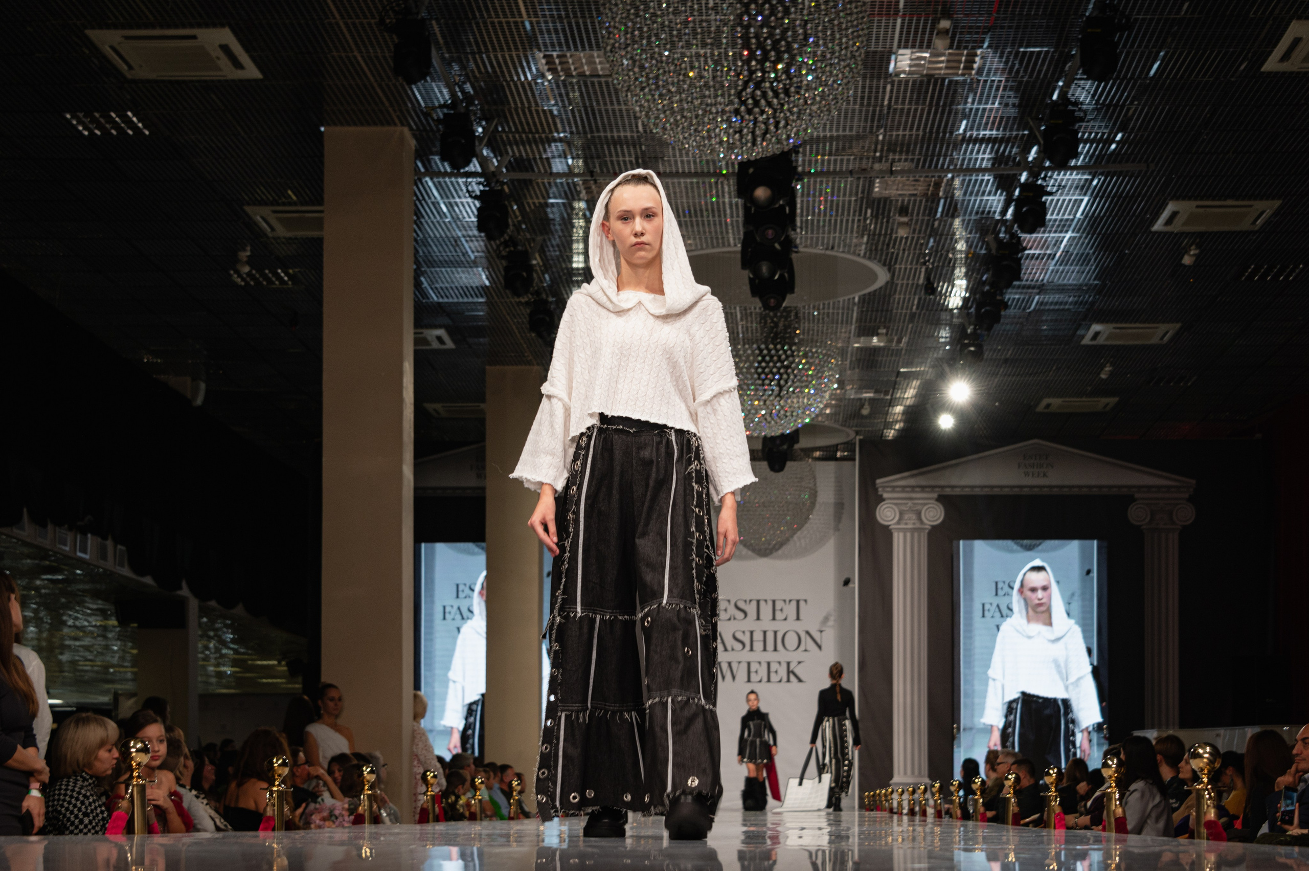 Estet Fashion Week-2023. Фотограф Роман Адлер