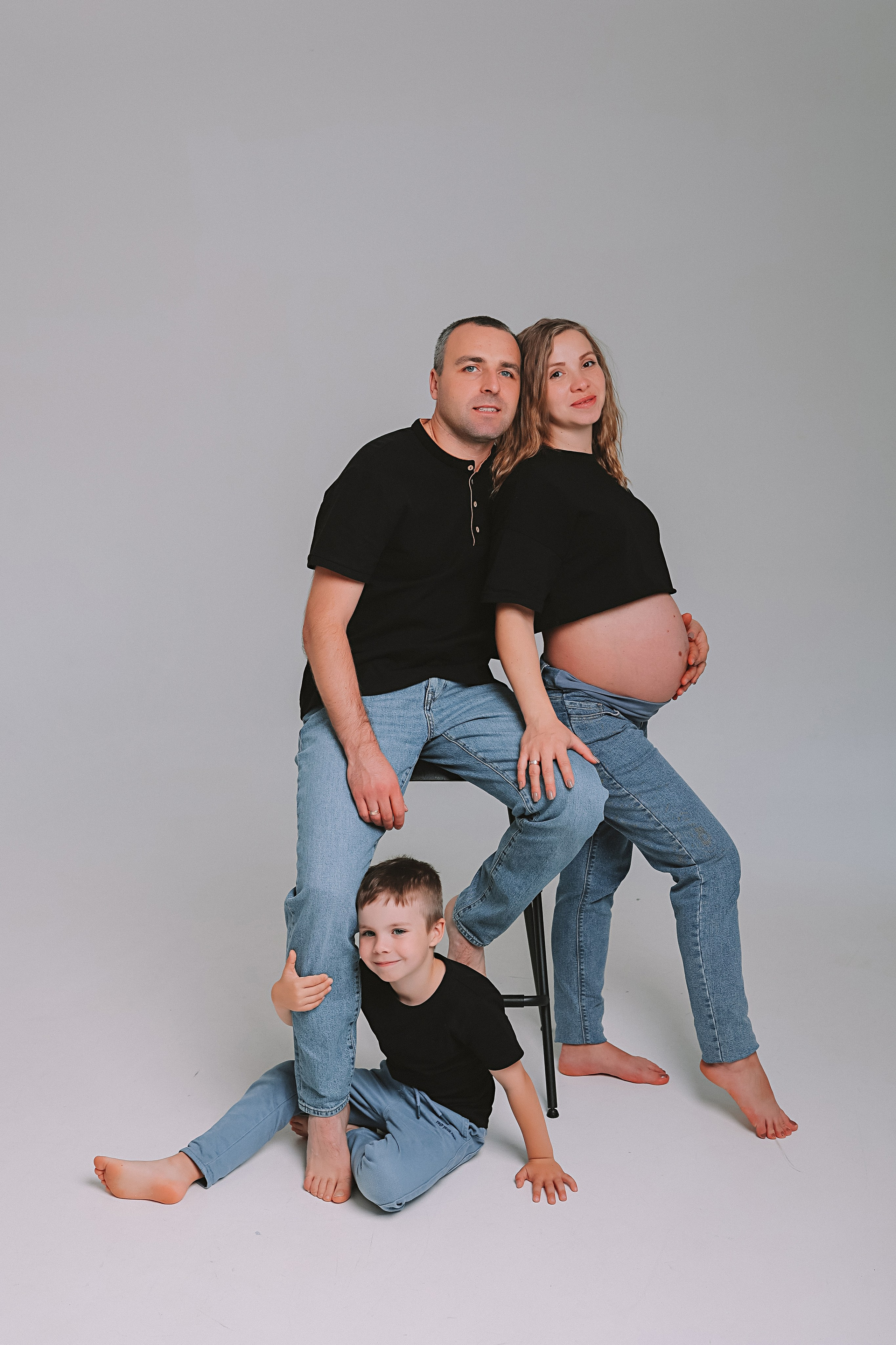 Фататум циклорама и зал. Семейный фотограф Тюмень, фотограф на роды Салмина Мария