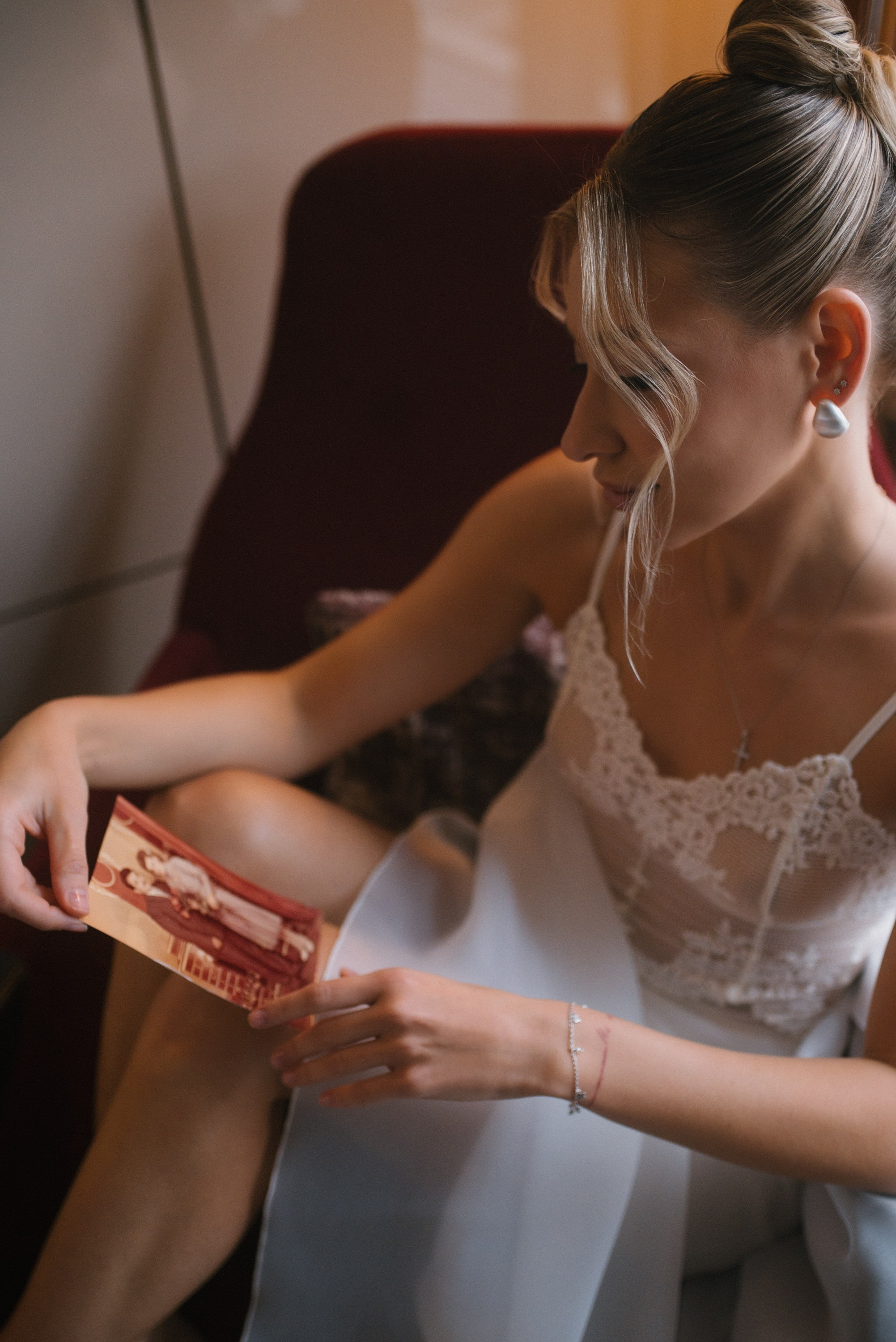 Александр & Ирина (отель/роспись). Свадебный, семейный, женский фотограф в Москве, Мытищах, Королёве Ксения Узилле