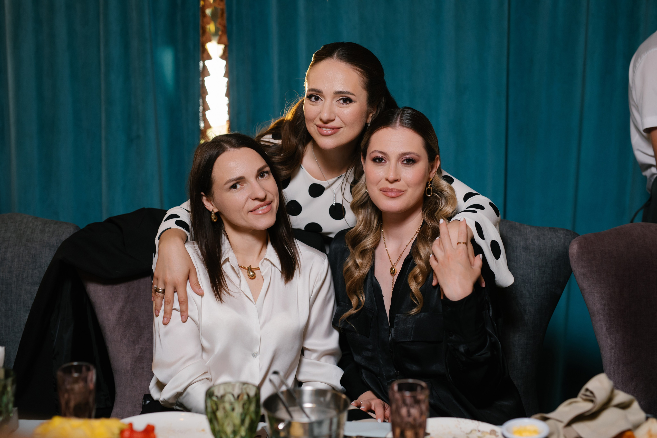 День рождения Роксаны, ресторан Лев Голицын