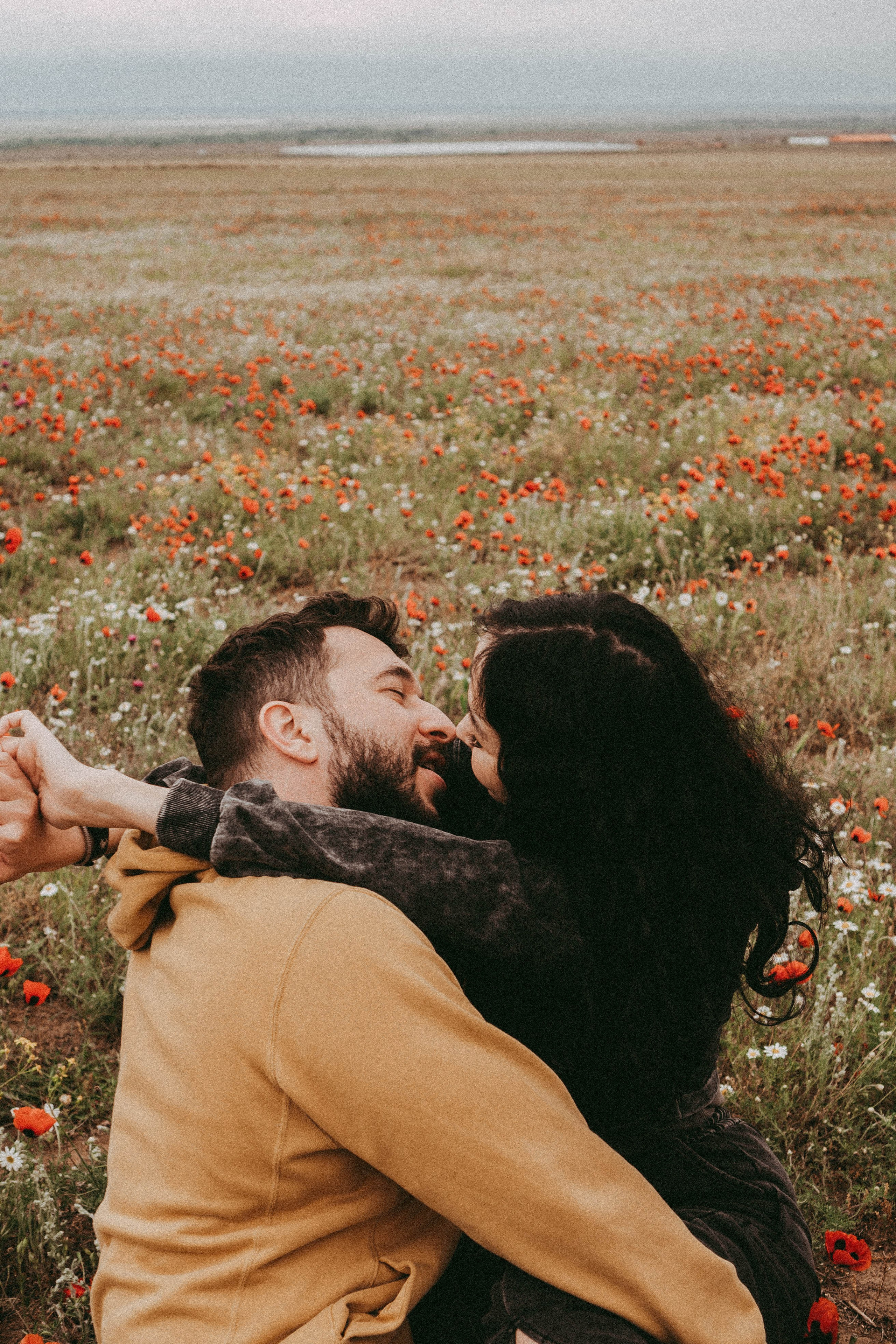 Любовь в маковом поле. Профессиональный фотограф, Санкт-Петербург — Виктория Богомолова