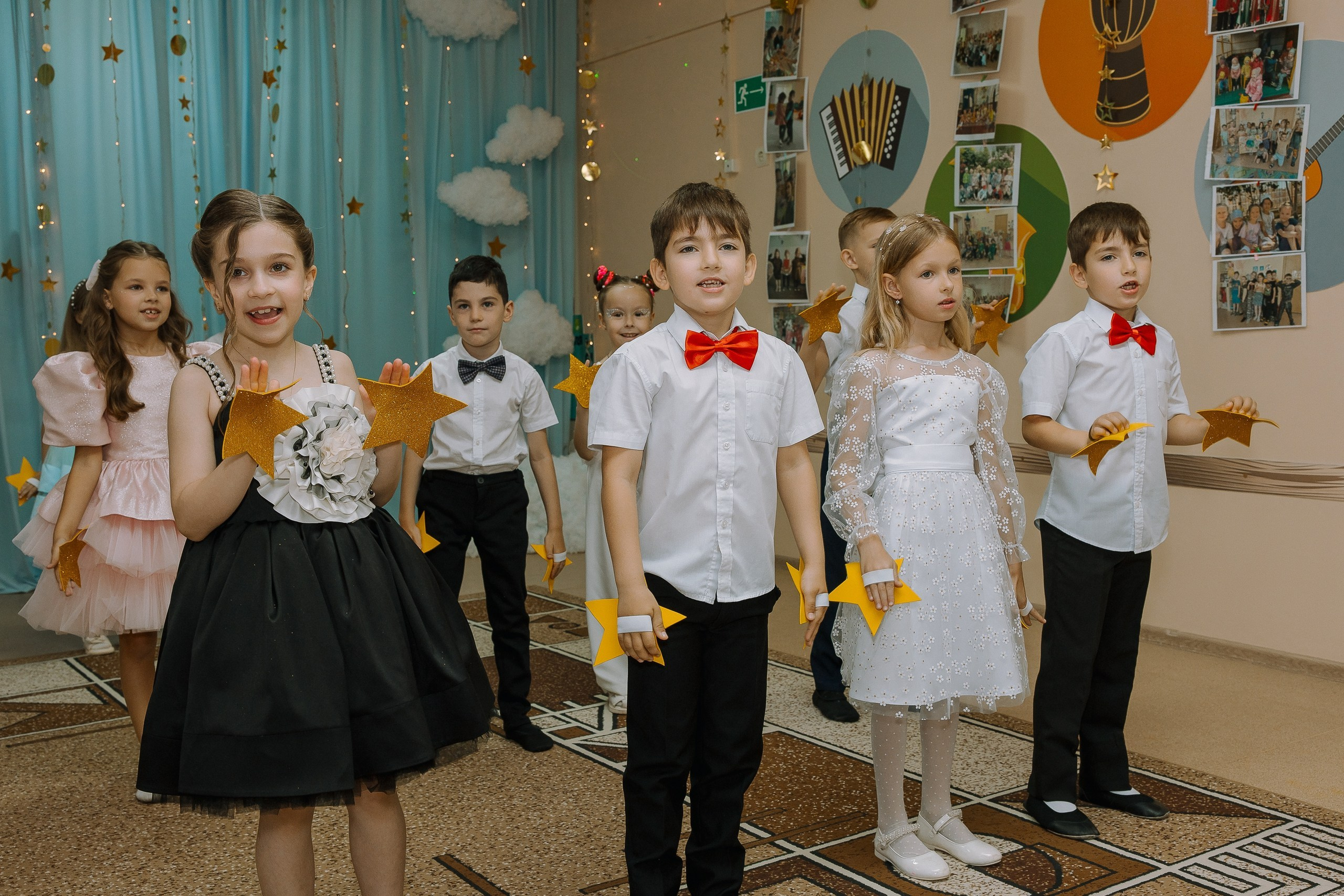 Выпускной в ДС -29. Выпускные альбомы Натальи Бутко: Новороссийск, Анапа, Геленджик