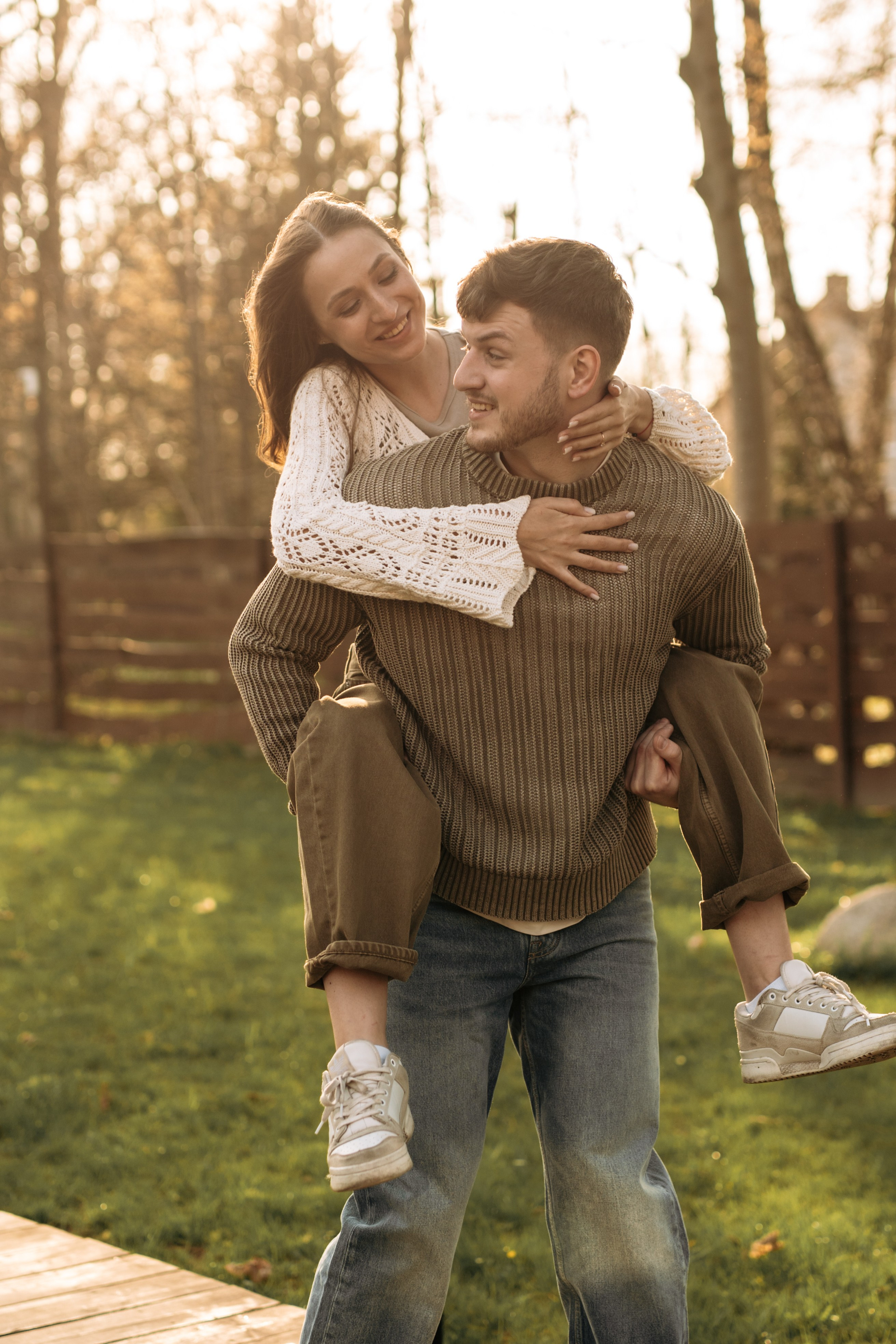Фотосессия Love Story в глэмпинге для Влады и Виктора. Свадебный фотограф в Тамбове Павел Четвертков