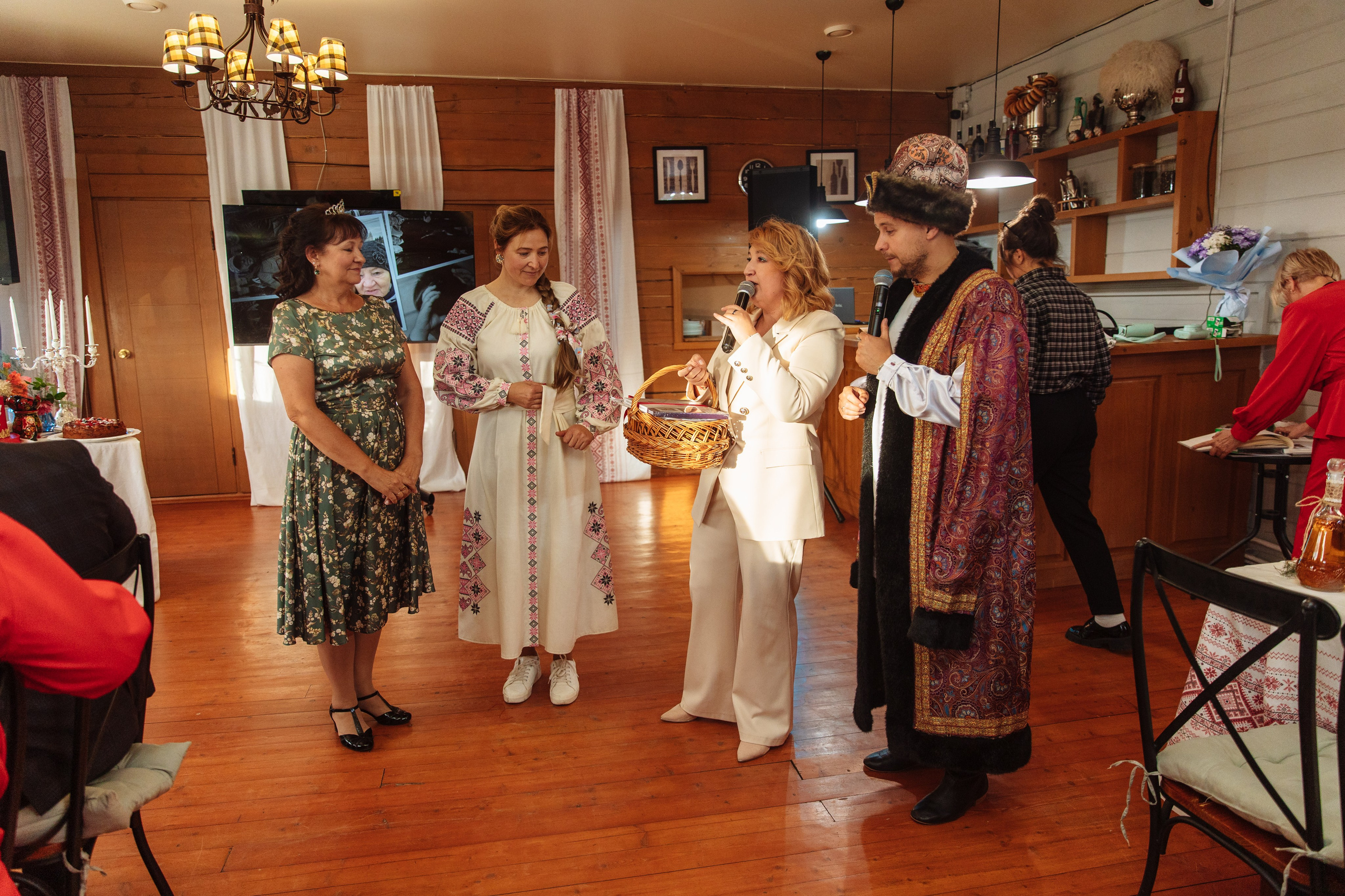 «Иван Васильевич меняет профессию» Юбилей. Свадебный и семейный фотограф в Улан-Удэ