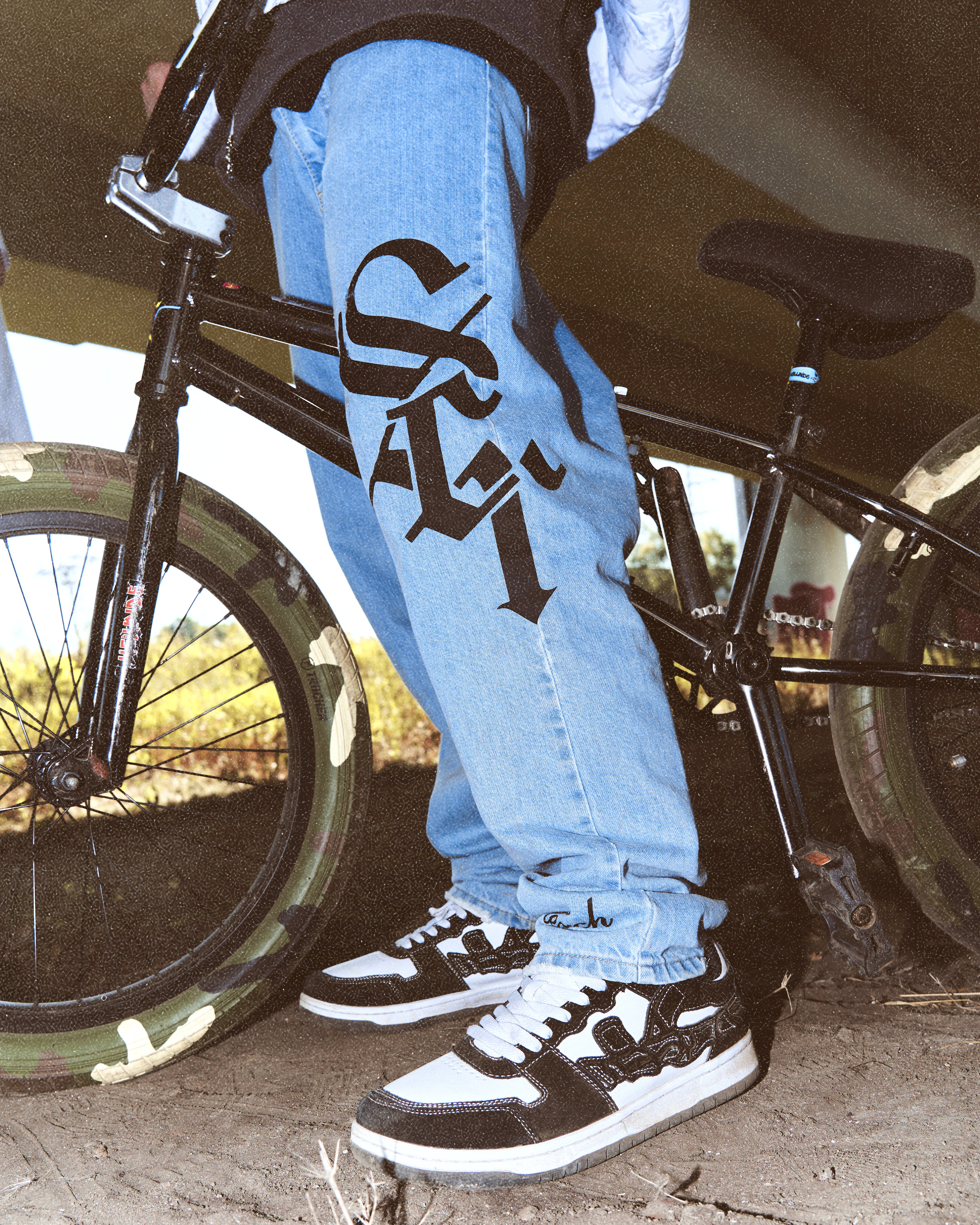 SCRMERCH — LOOKBOOK. DINIS MUSTAFIN | PHOTOGRAPHY