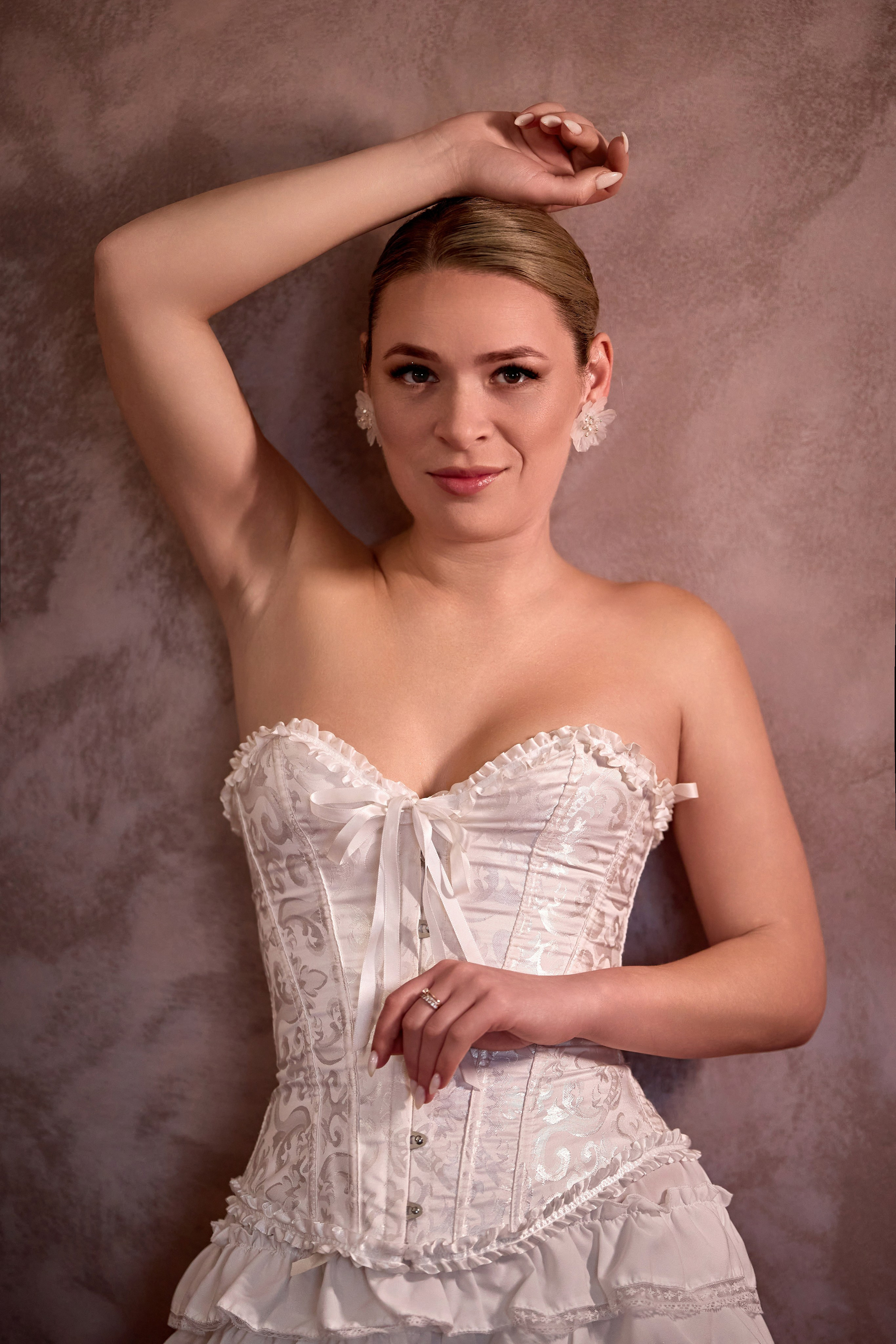 Утро невесты и свадебная фотосессия в гостинице