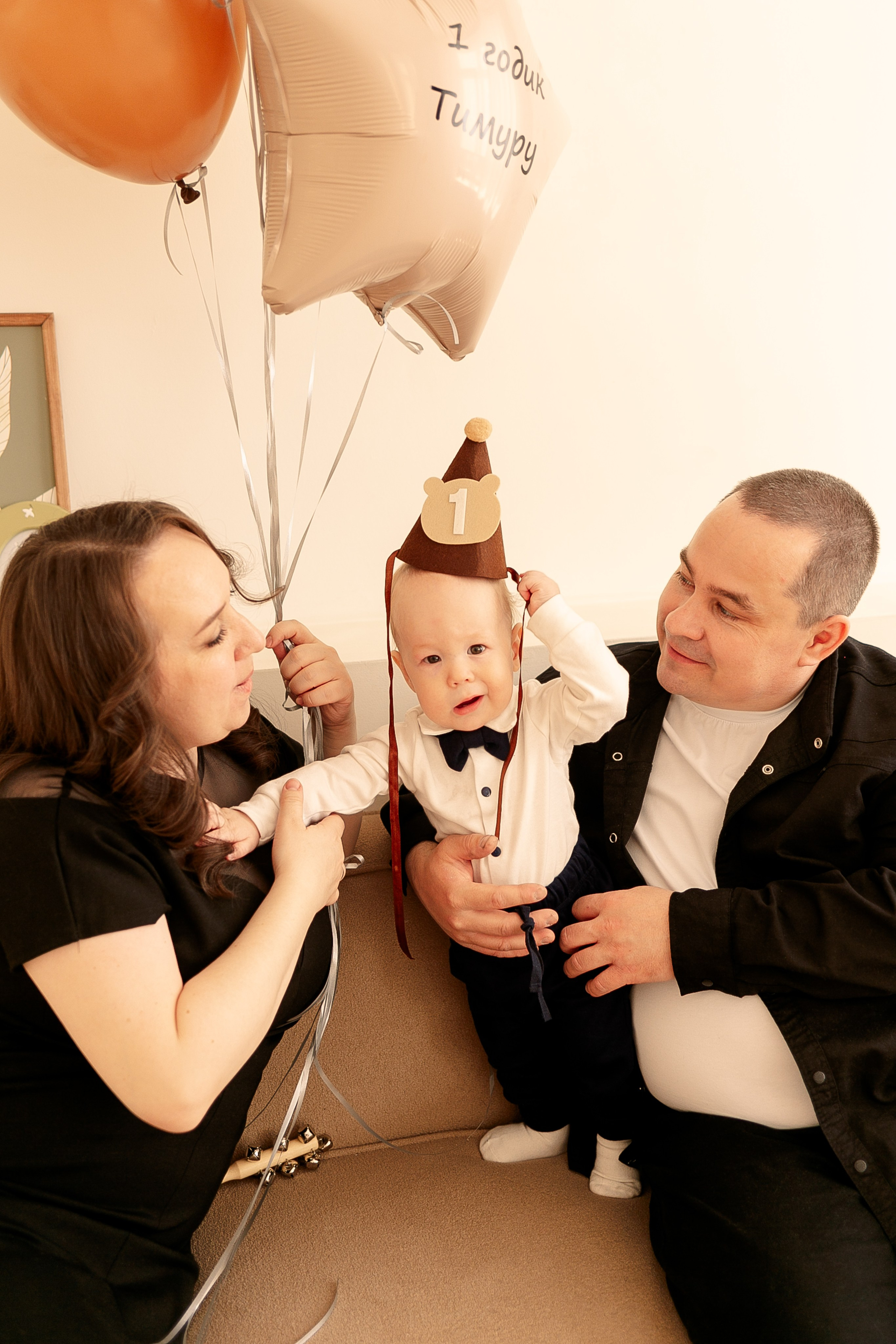 Тимуру 1 годик. Семейный фотограф Фотосессия беременности  Екатеринбург Елена Луткова