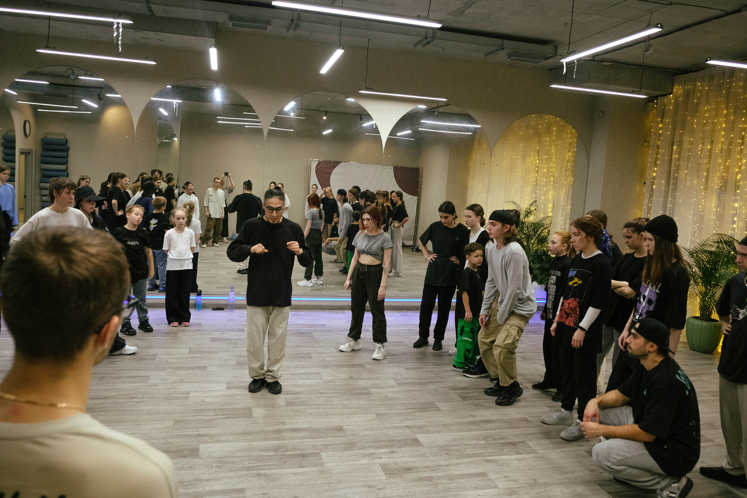 HIP-HOP LESSONS. ГЛАВНАЯ