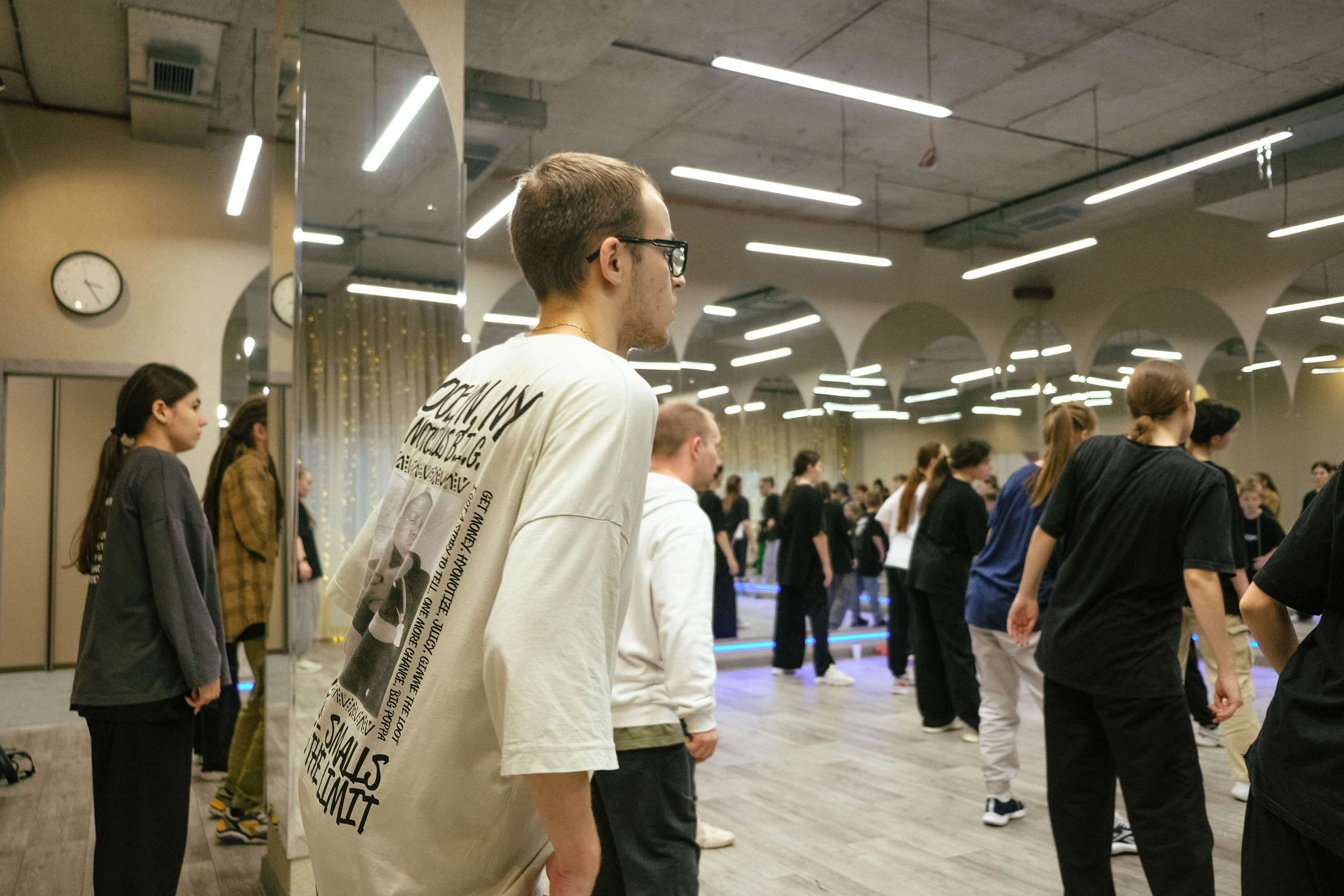 HIP-HOP LESSONS. ГЛАВНАЯ