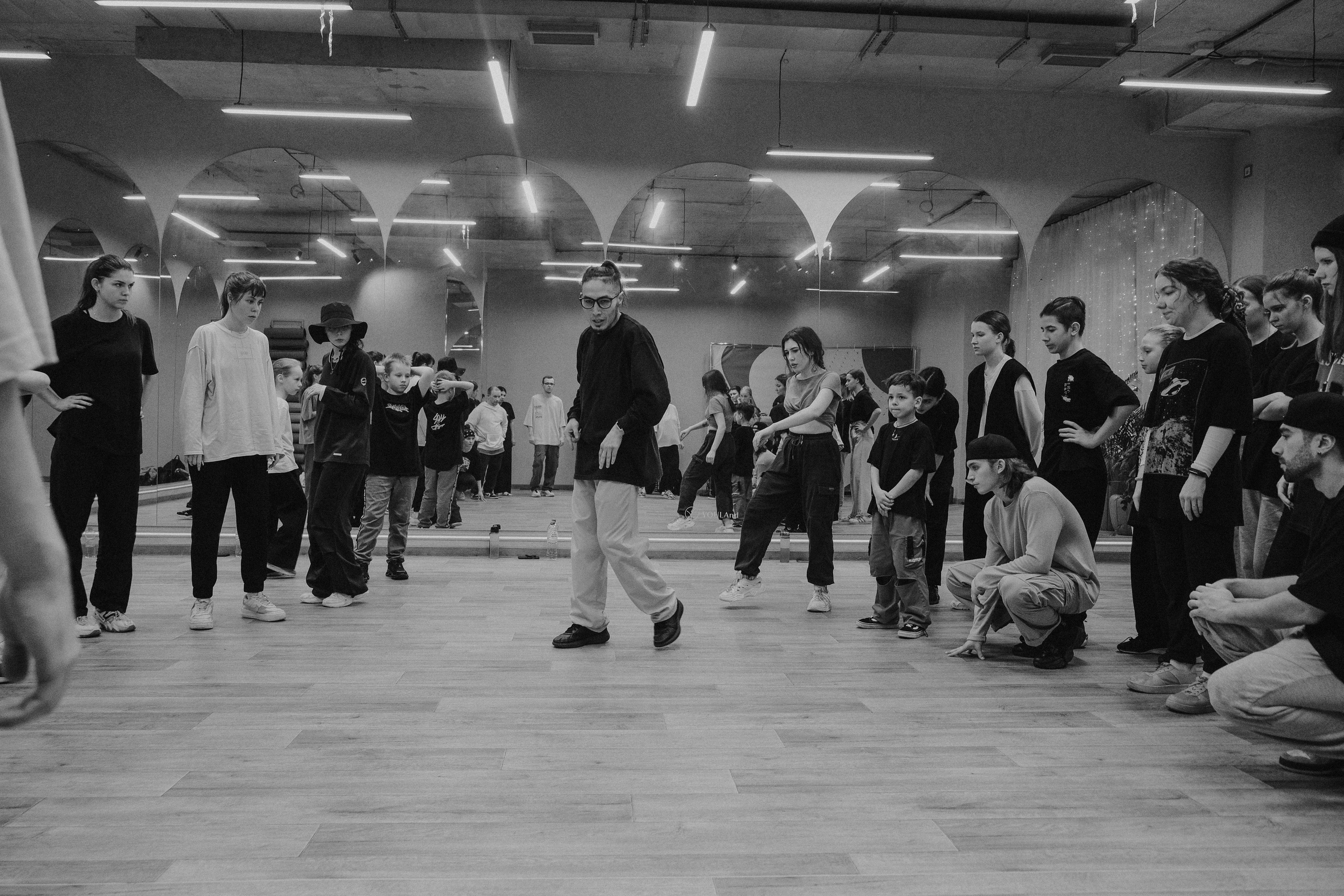 HIP-HOP LESSONS. ГЛАВНАЯ