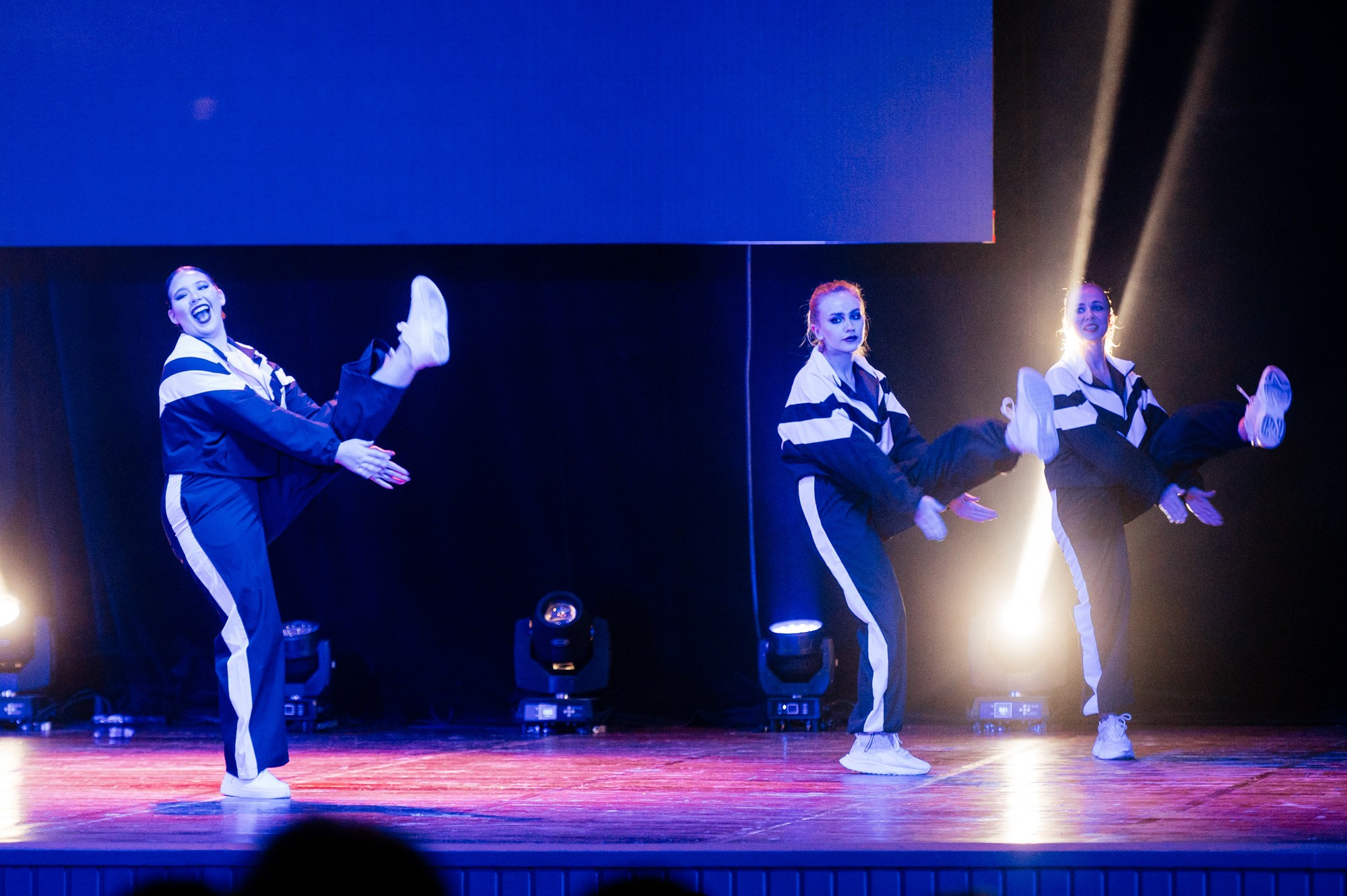 Todes. Студия танца Аллы Духовой. Сайт фотографа Данилы Пащенко